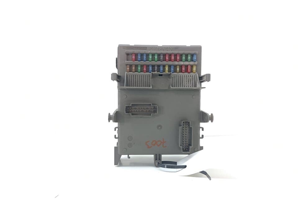 Caja reles / fusibles RENAULT LAGUNA II (BG0) 2