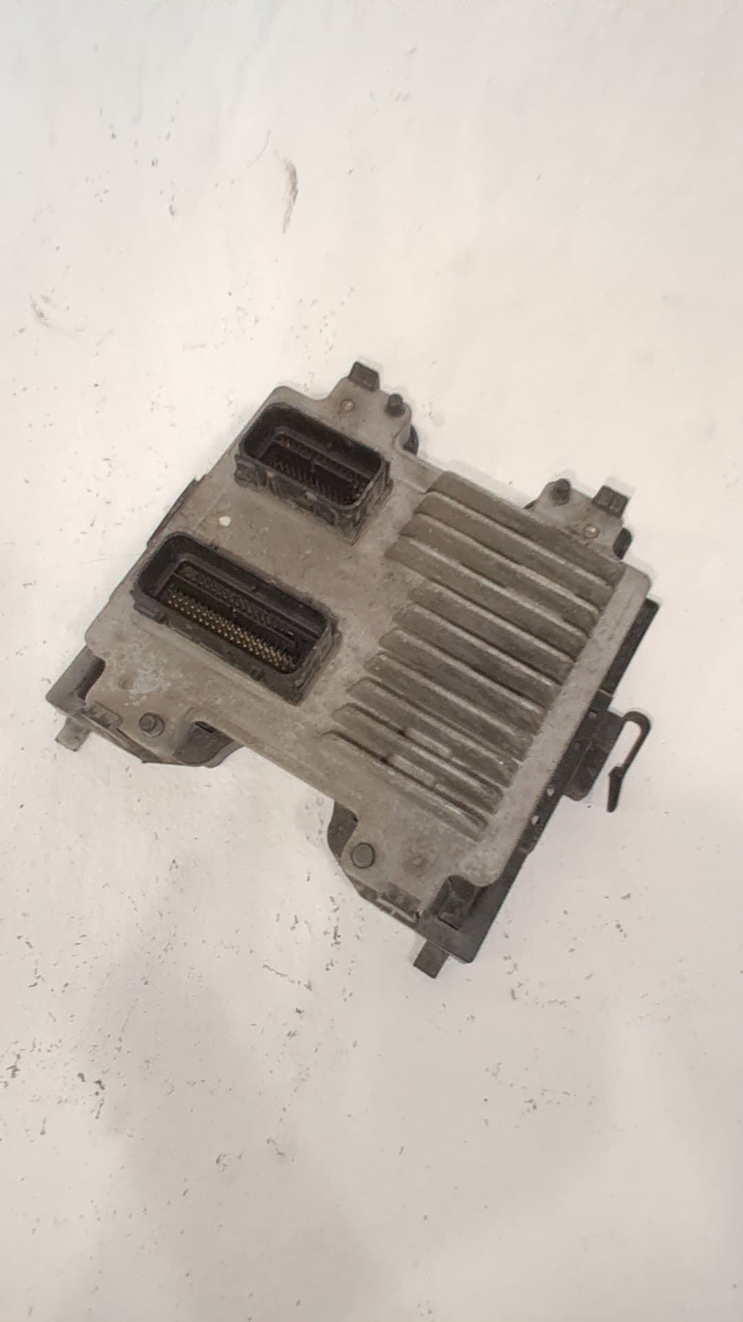Centralita motor uce OPEL CORSA E