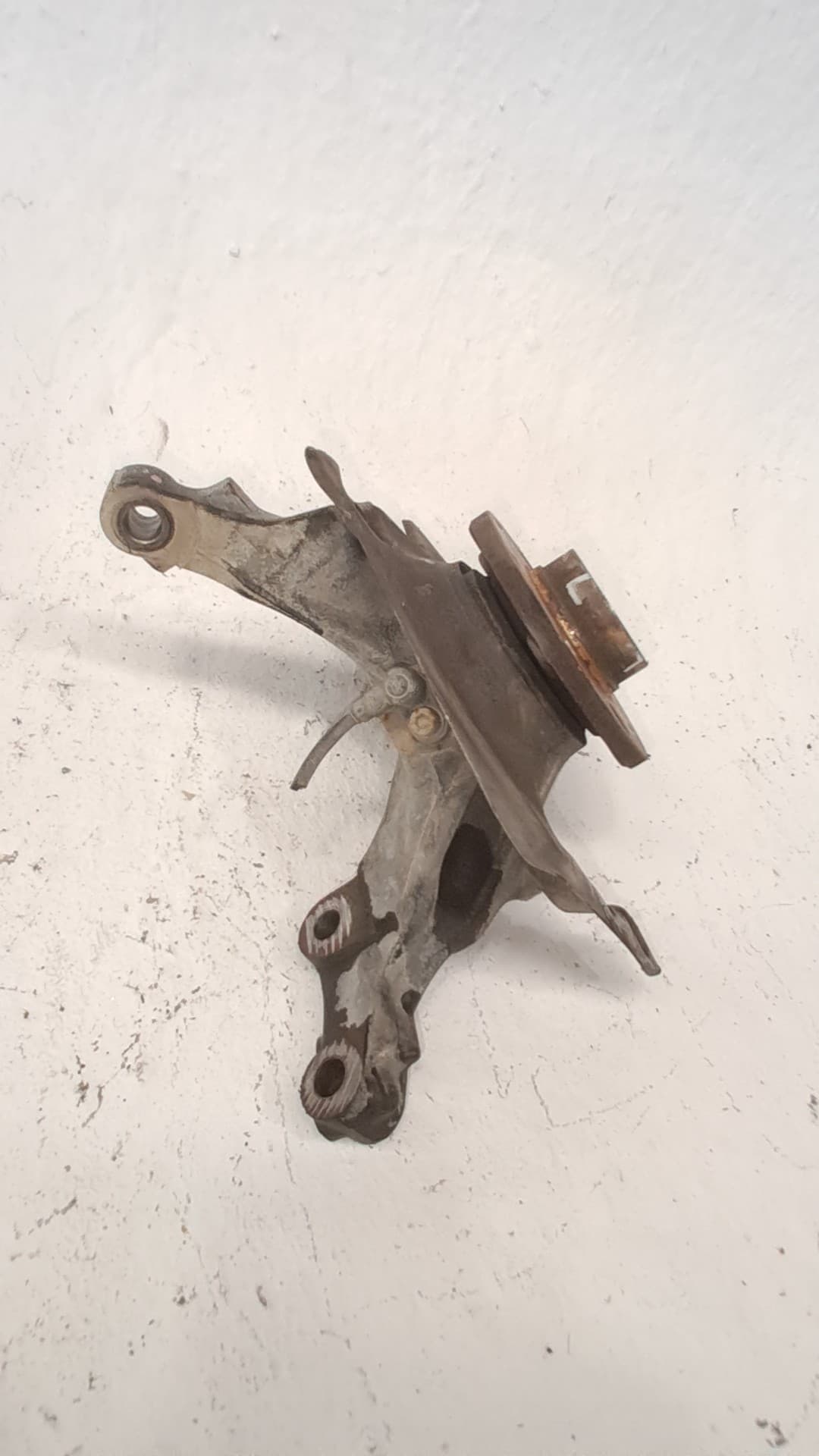 Mangueta delantera izquierda OPEL CORSA E 3