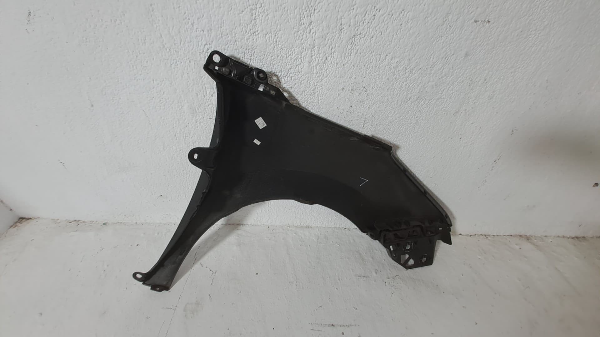 Aleta delantera izquierda PEUGEOT 5008 2