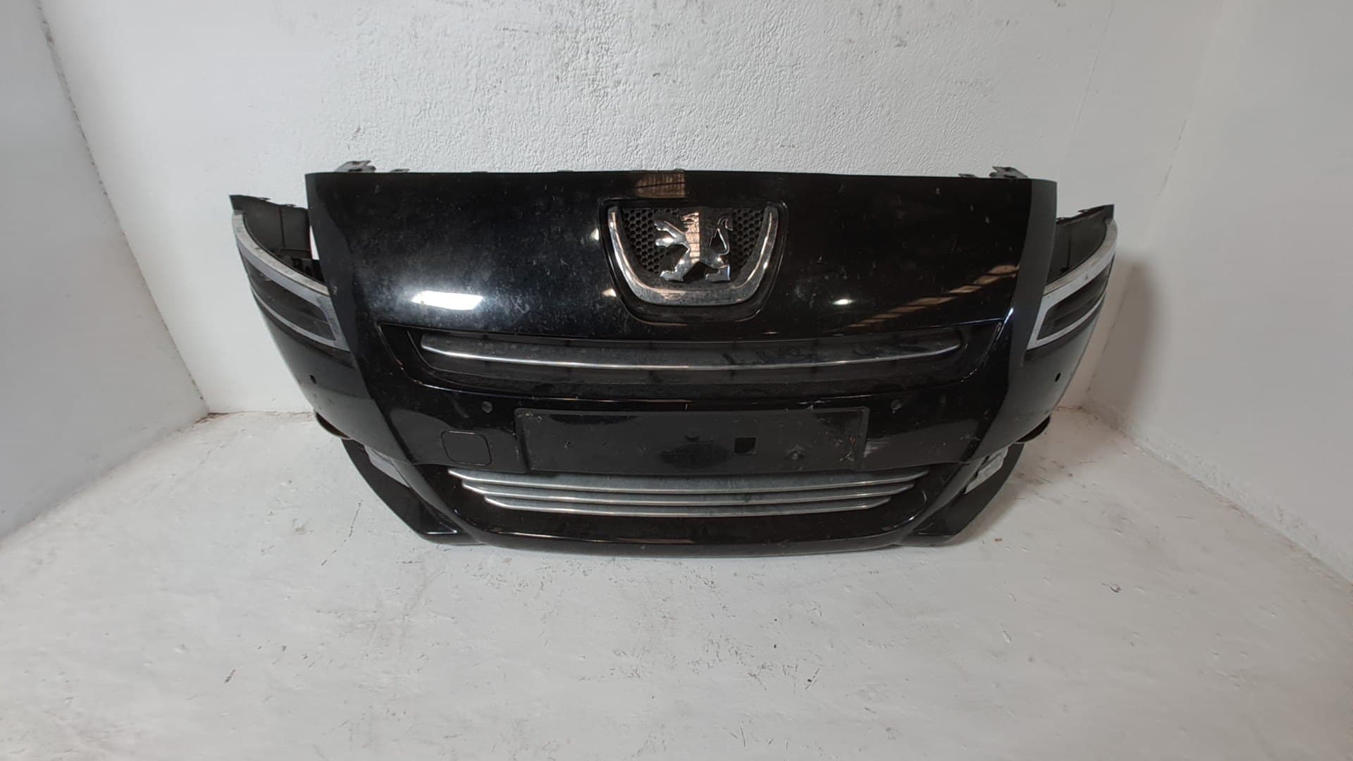 Paragolpes delantero PEUGEOT 5008