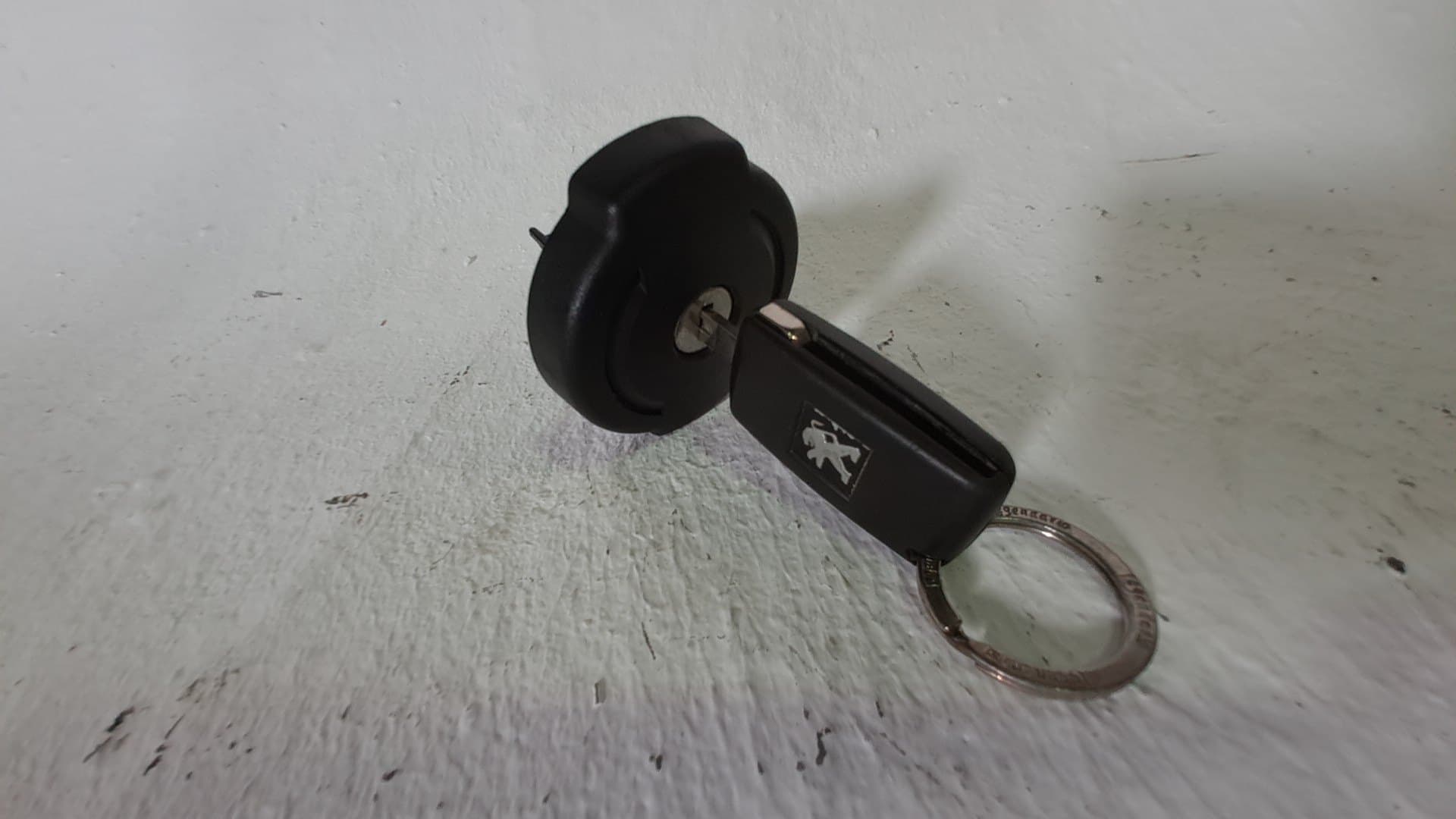 Tapon combustible PEUGEOT 5008