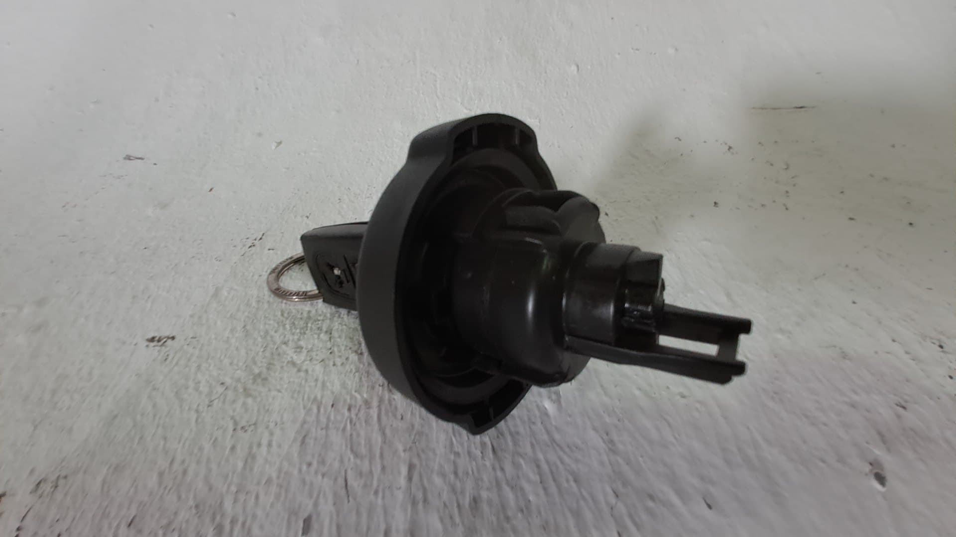 Tapon combustible PEUGEOT 5008 2