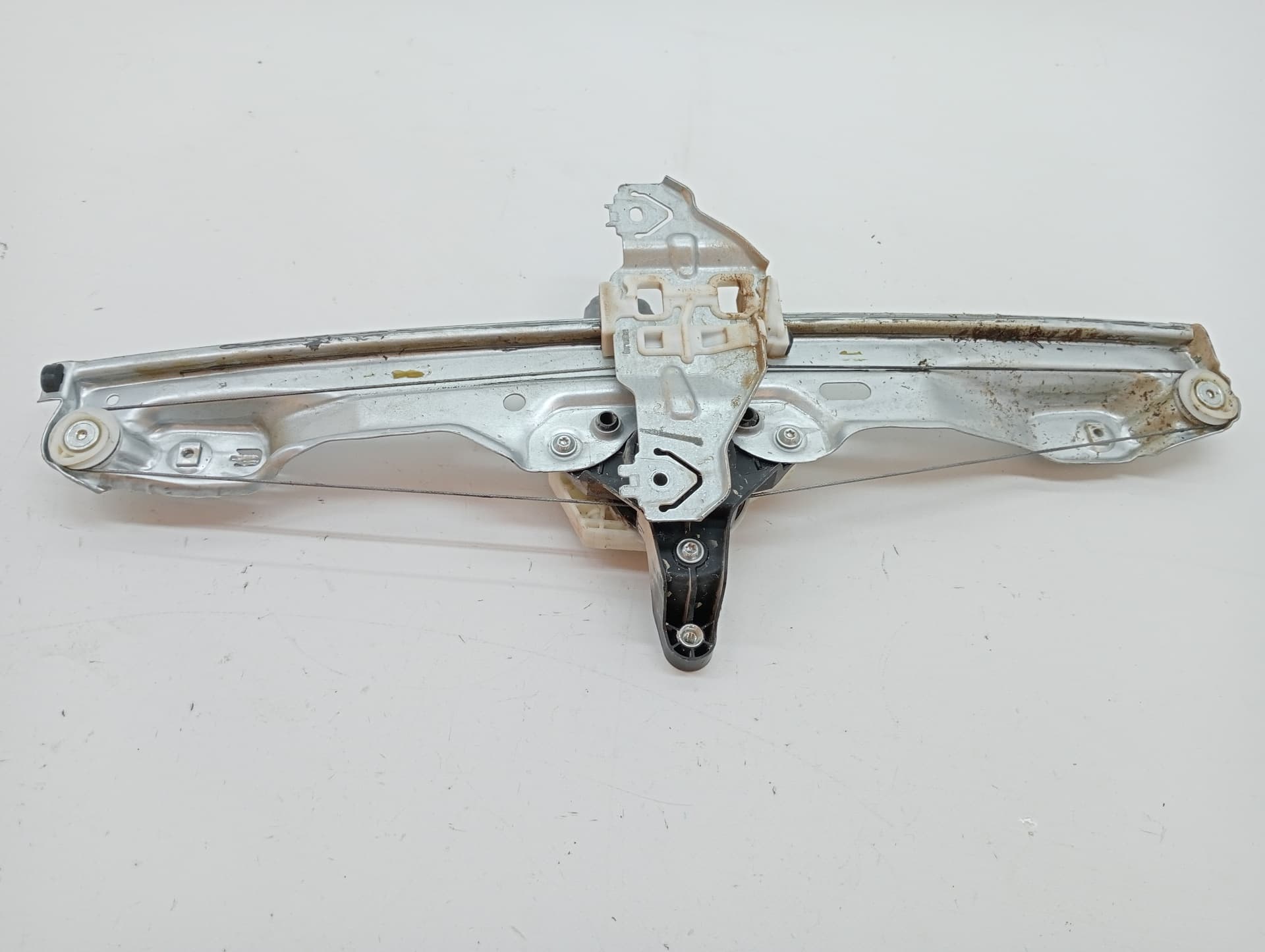 Elevalunas trasero izquierdo NISSAN QASHQAI (J11) 2