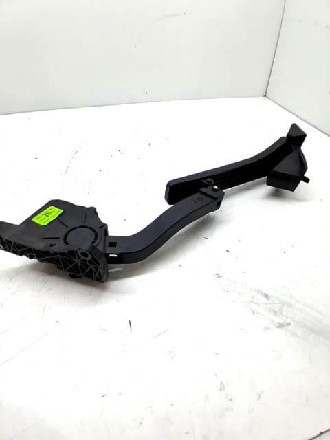 Pedal acelerador SSANGYONG XLV 2