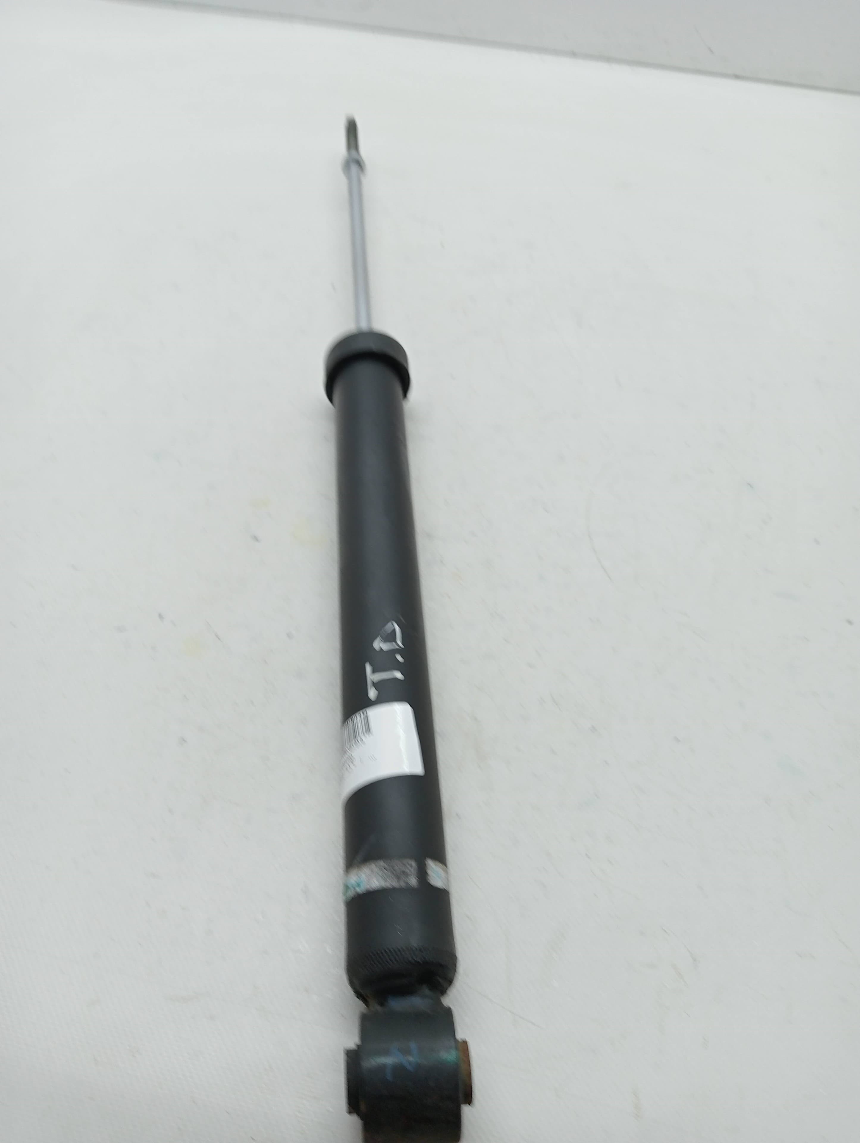 Amortiguador trasero derecho NISSAN MICRA (K13)