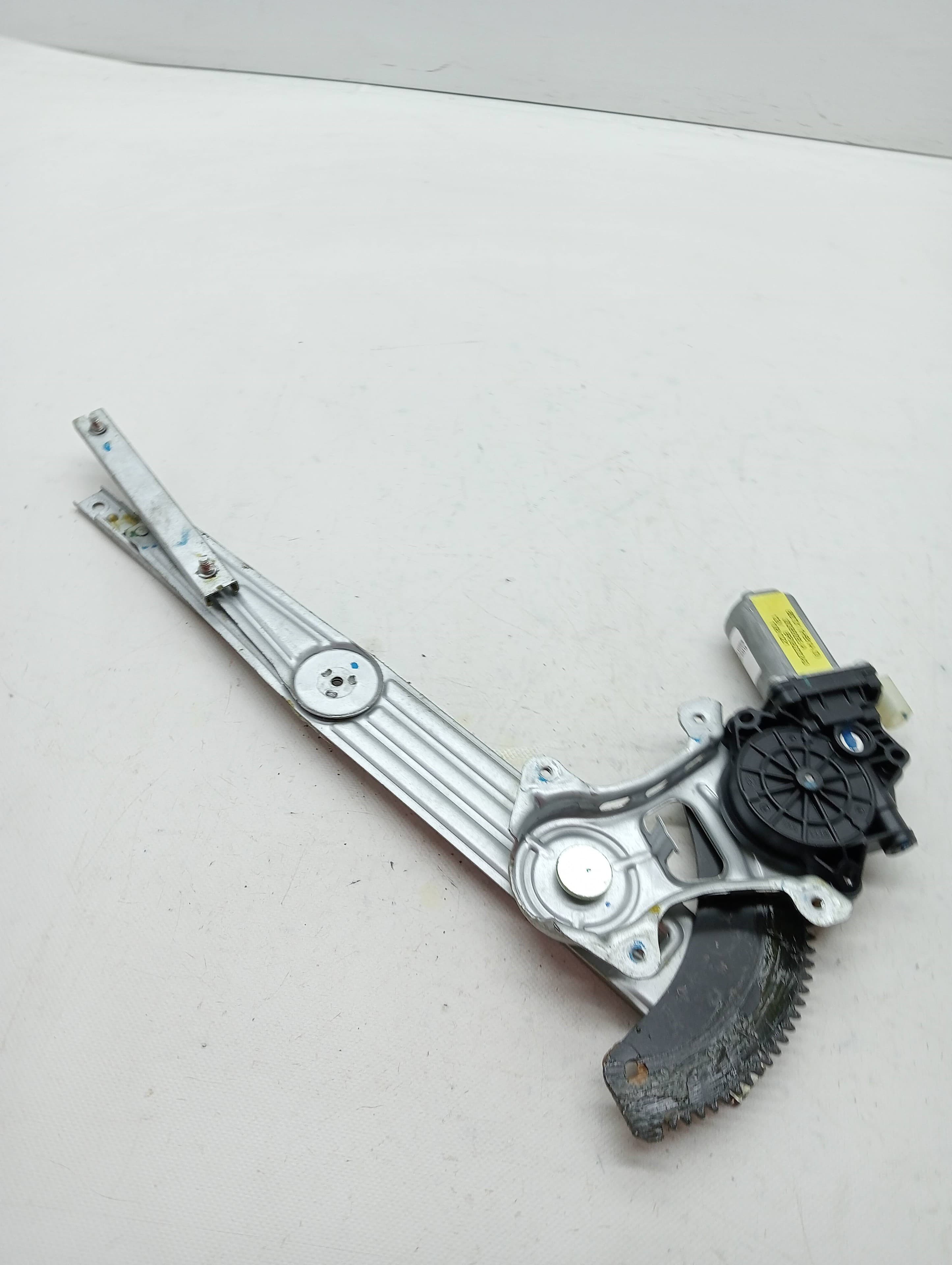 Elevalunas delantero izquierdo NISSAN MICRA (K13) 2