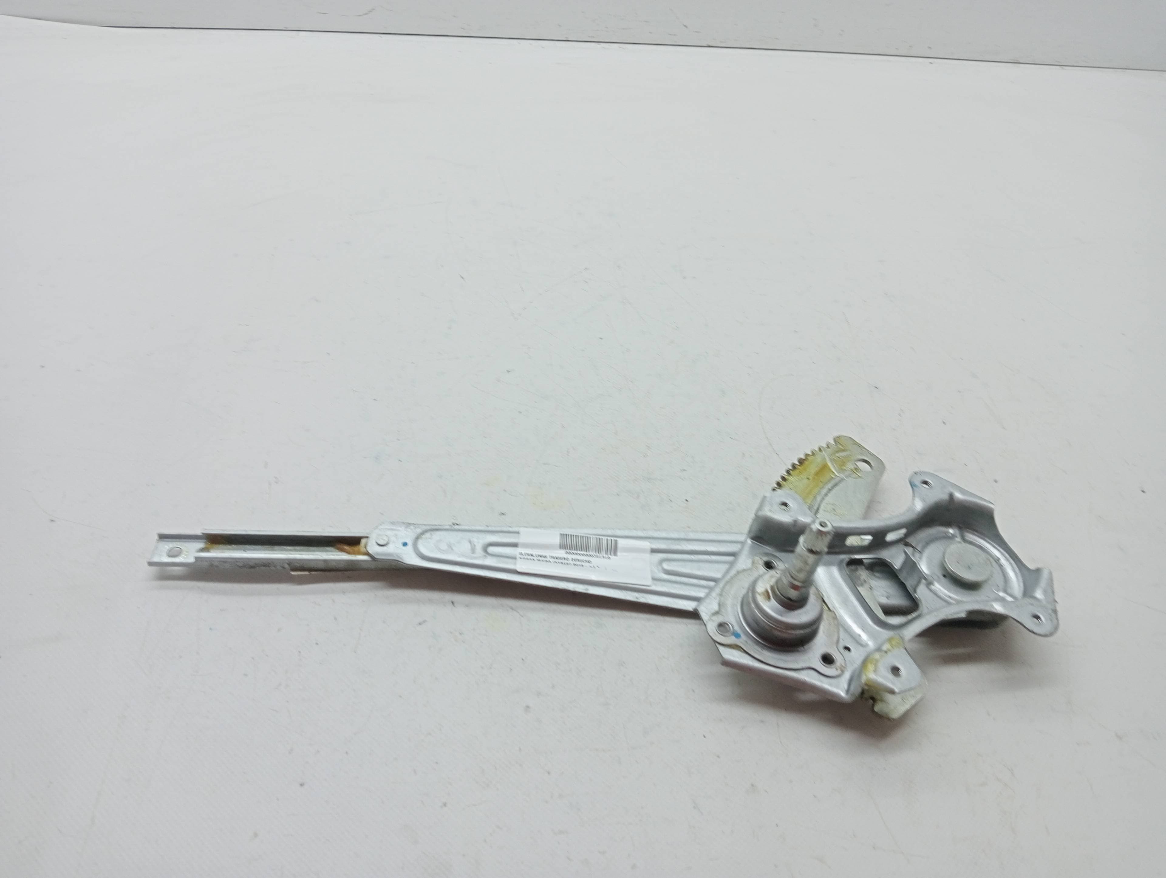 Elevalunas trasero derecho NISSAN MICRA (K13)