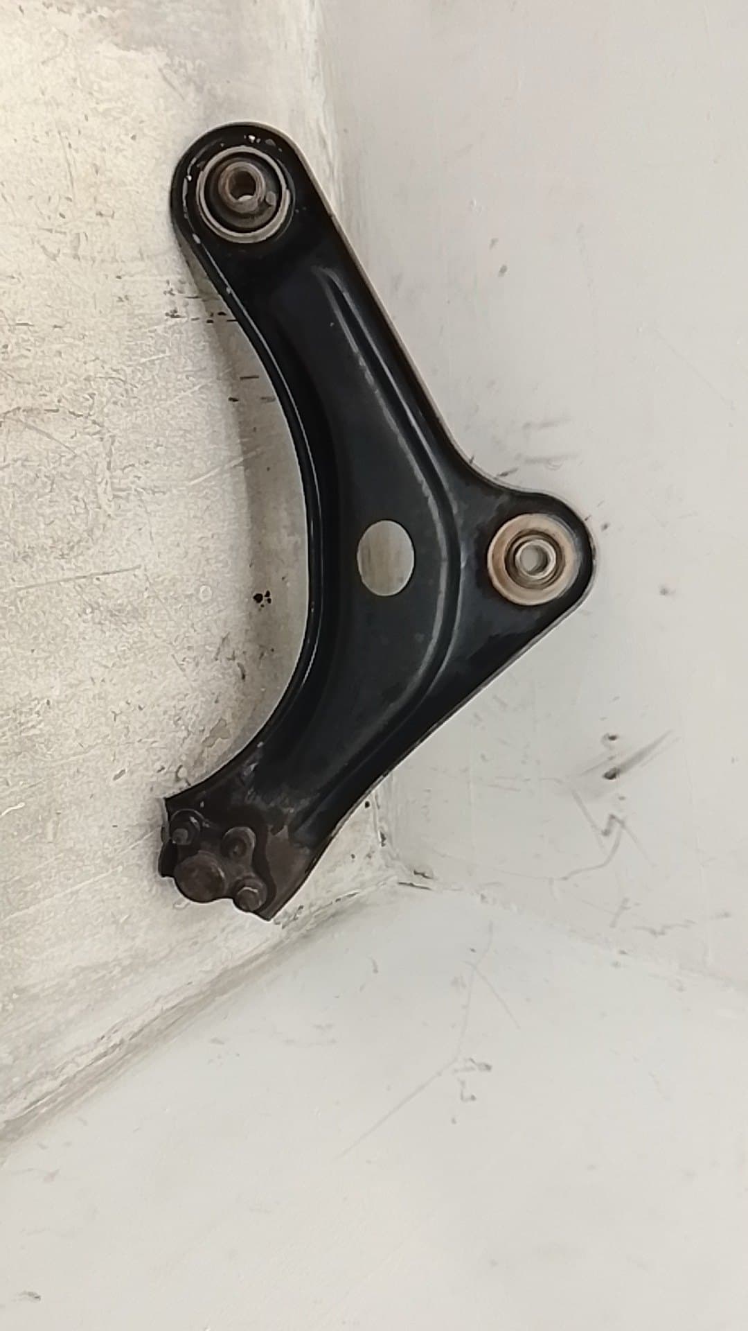 Brazo suspension inferior delantero izquierdo CITROEN C3 2