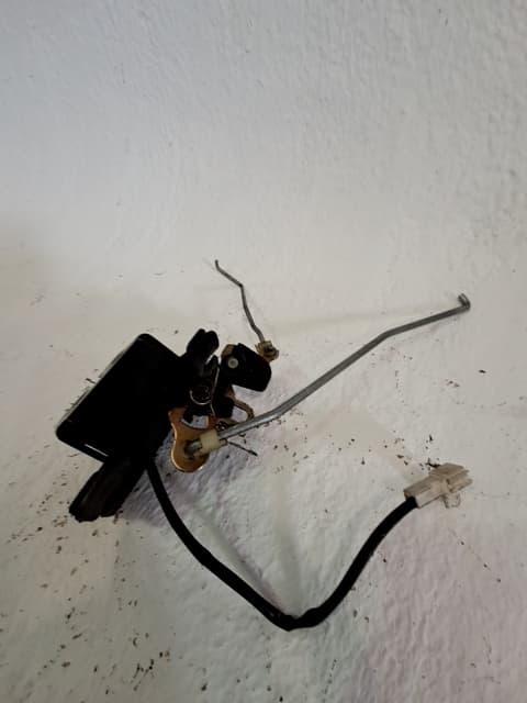 Cerradura maletero / porton KIA SORENTO