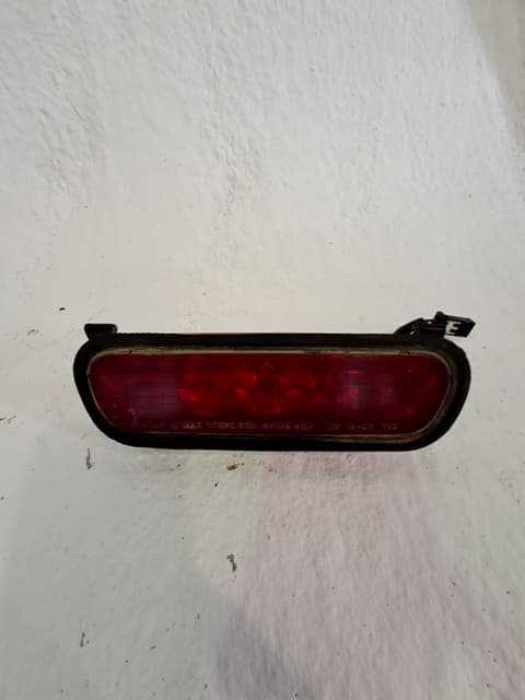 Luz central de freno KIA SORENTO 3