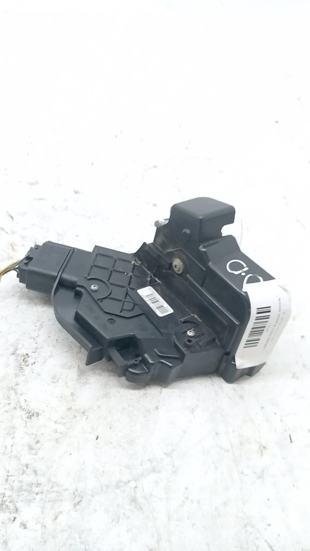 Cerradura puerta delantera derecha FORD FOCUS BERLINA (CAP)