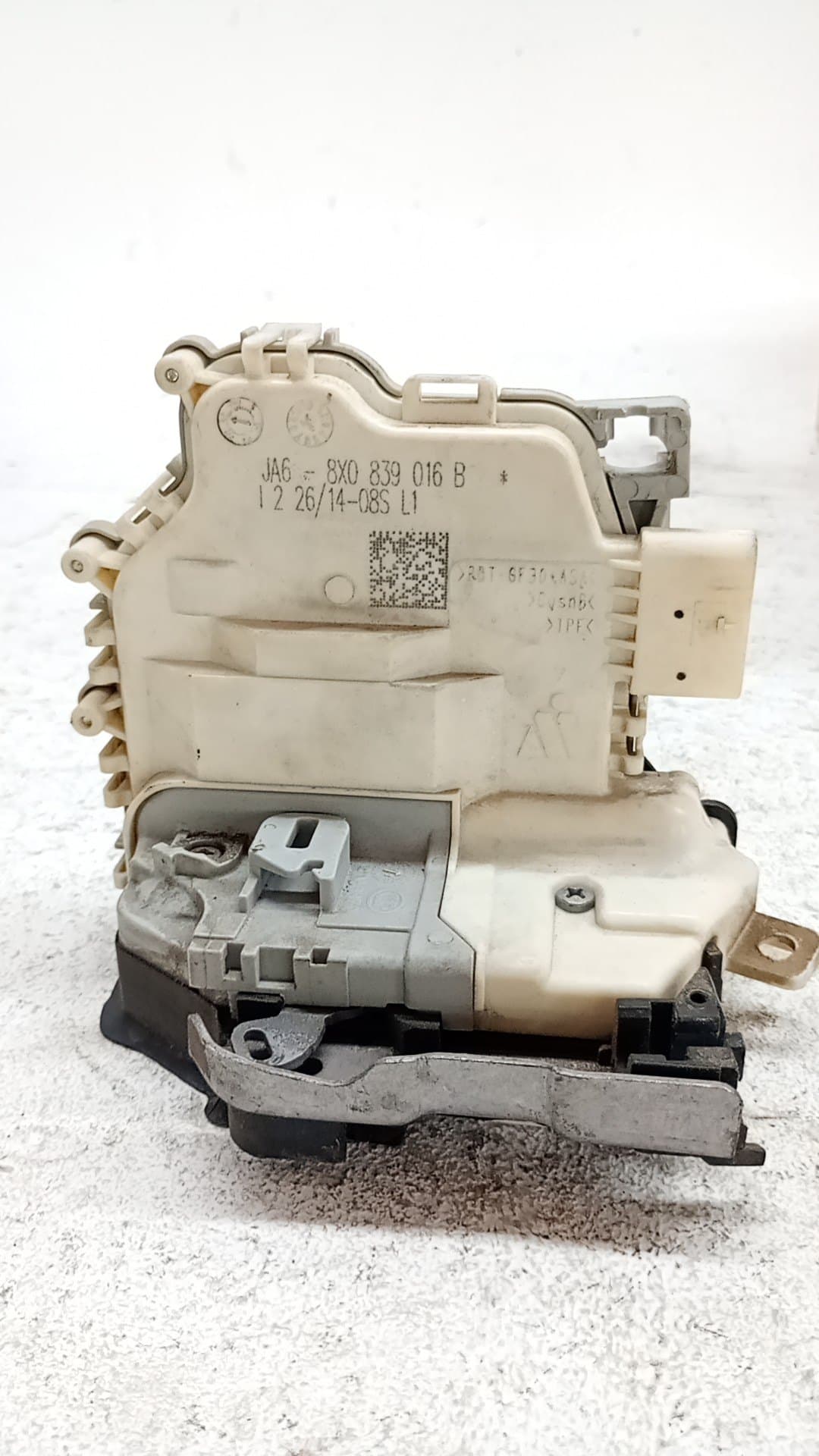 Cerradura puerta trasera derecha AUDI A1 SPORTBACK (8XF)