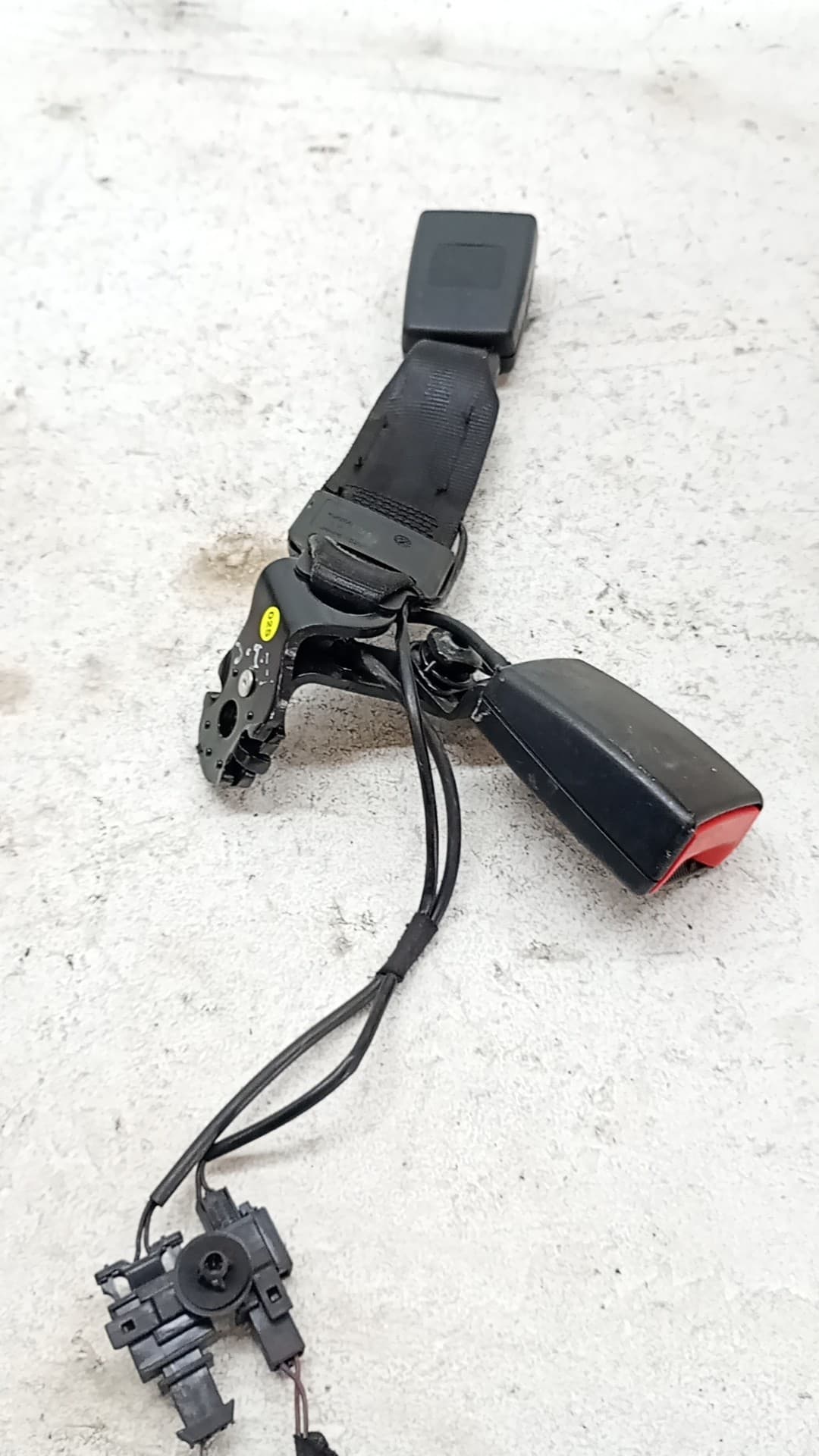 Enganche cinturon trasero izquierdo AUDI A1 SPORTBACK (8XF) 3