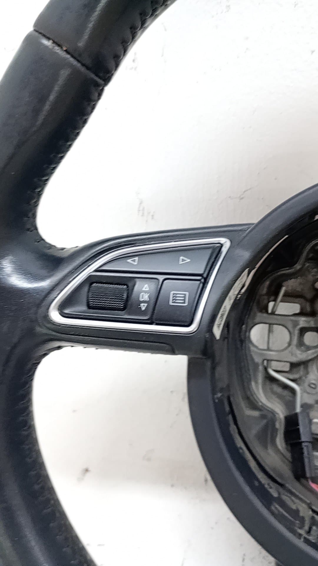 Volante AUDI A1 SPORTBACK (8XF) 3