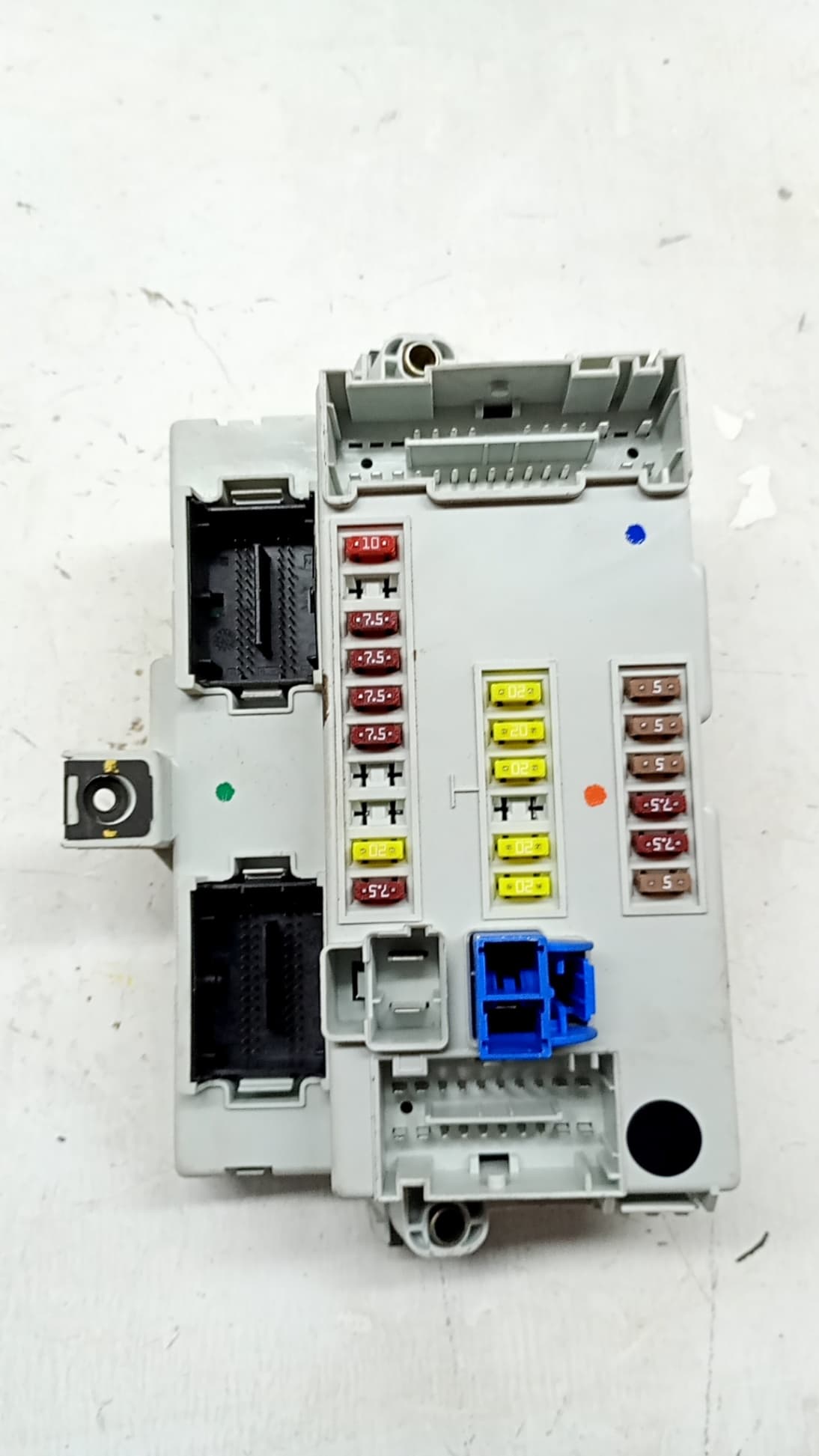 Caja reles / fusibles FIAT 500 L (330)
