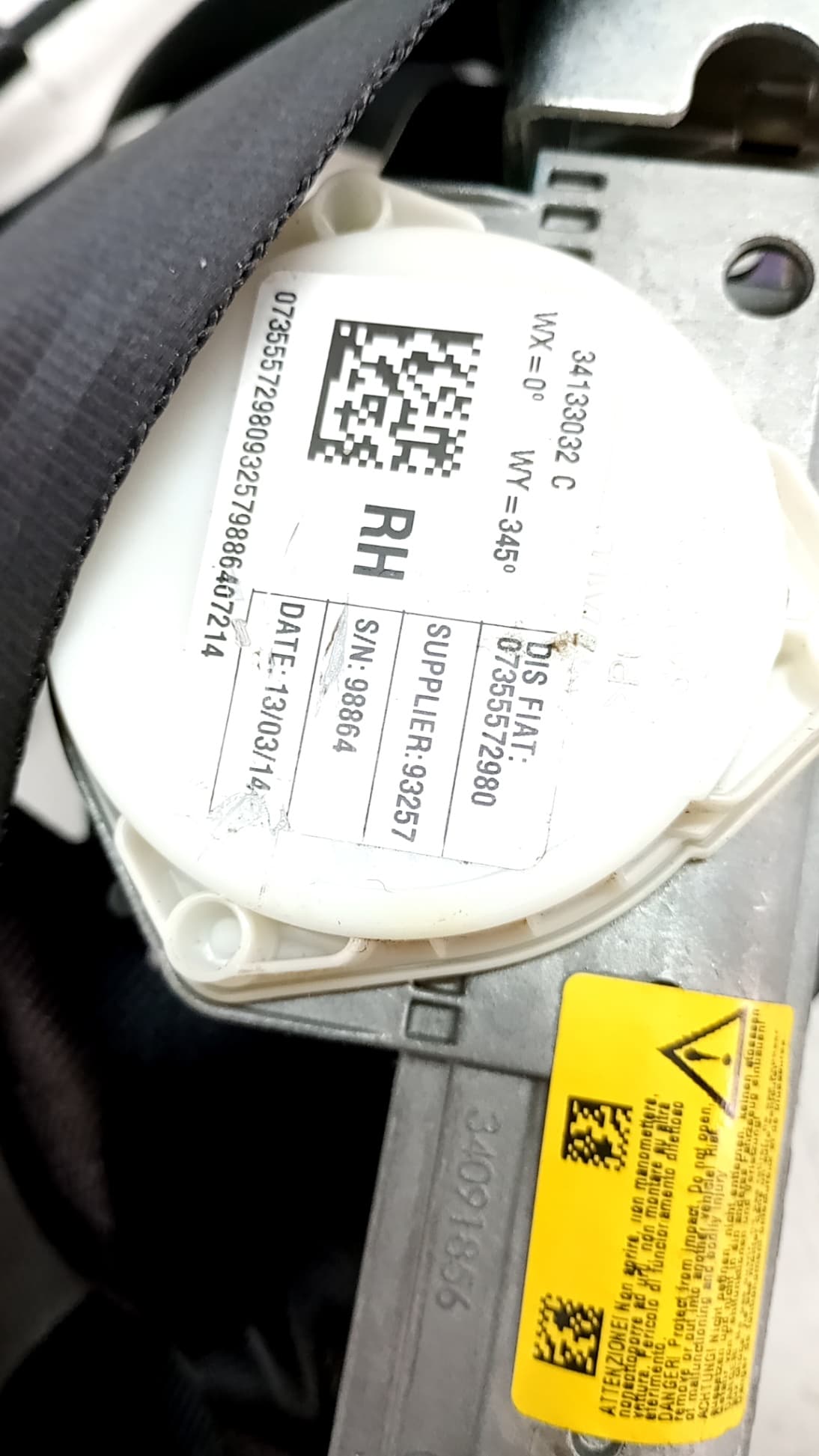 Cinturon seguridad delantero derecho FIAT 500 L (330) 3