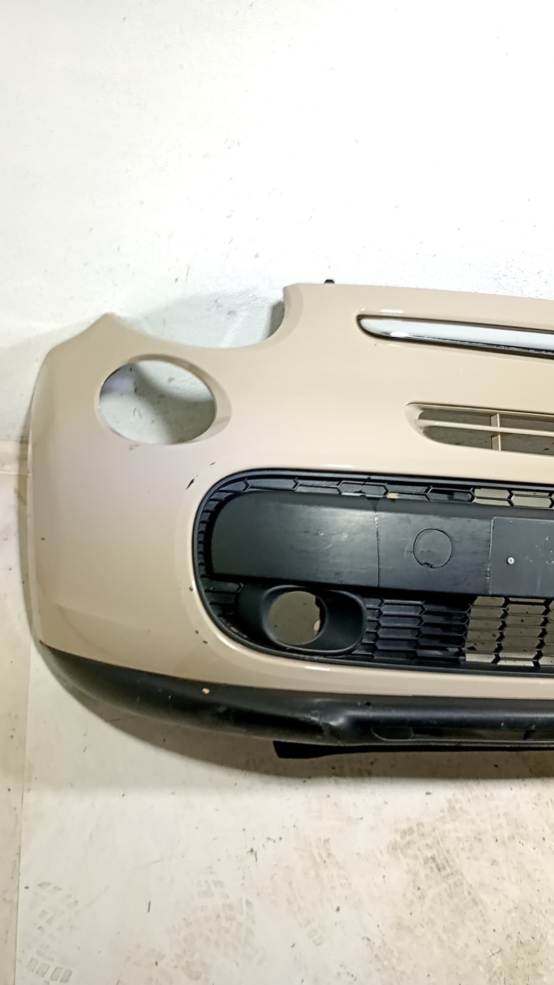 Paragolpes delantero FIAT 500 L (330) 5