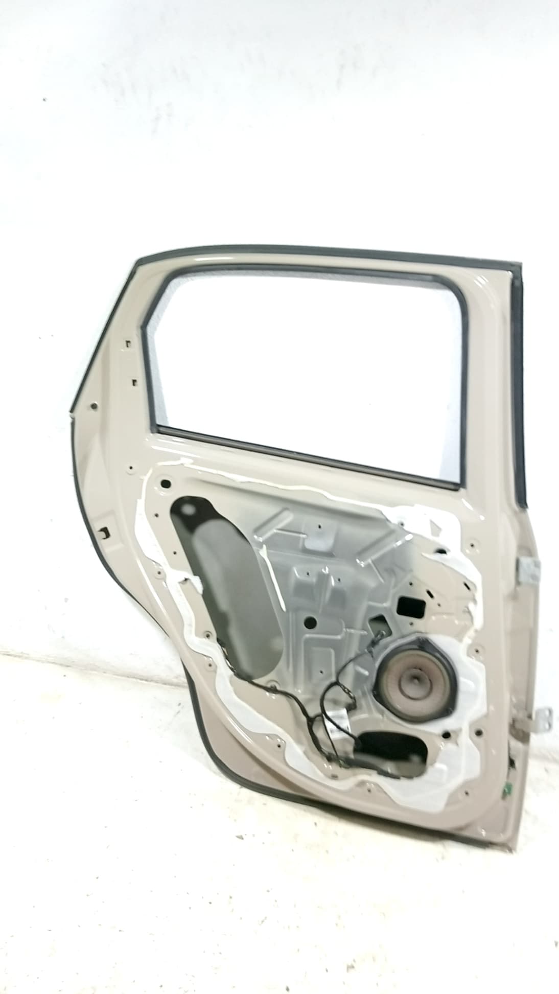 Puerta trasera izquierda FIAT 500 L (330) 3