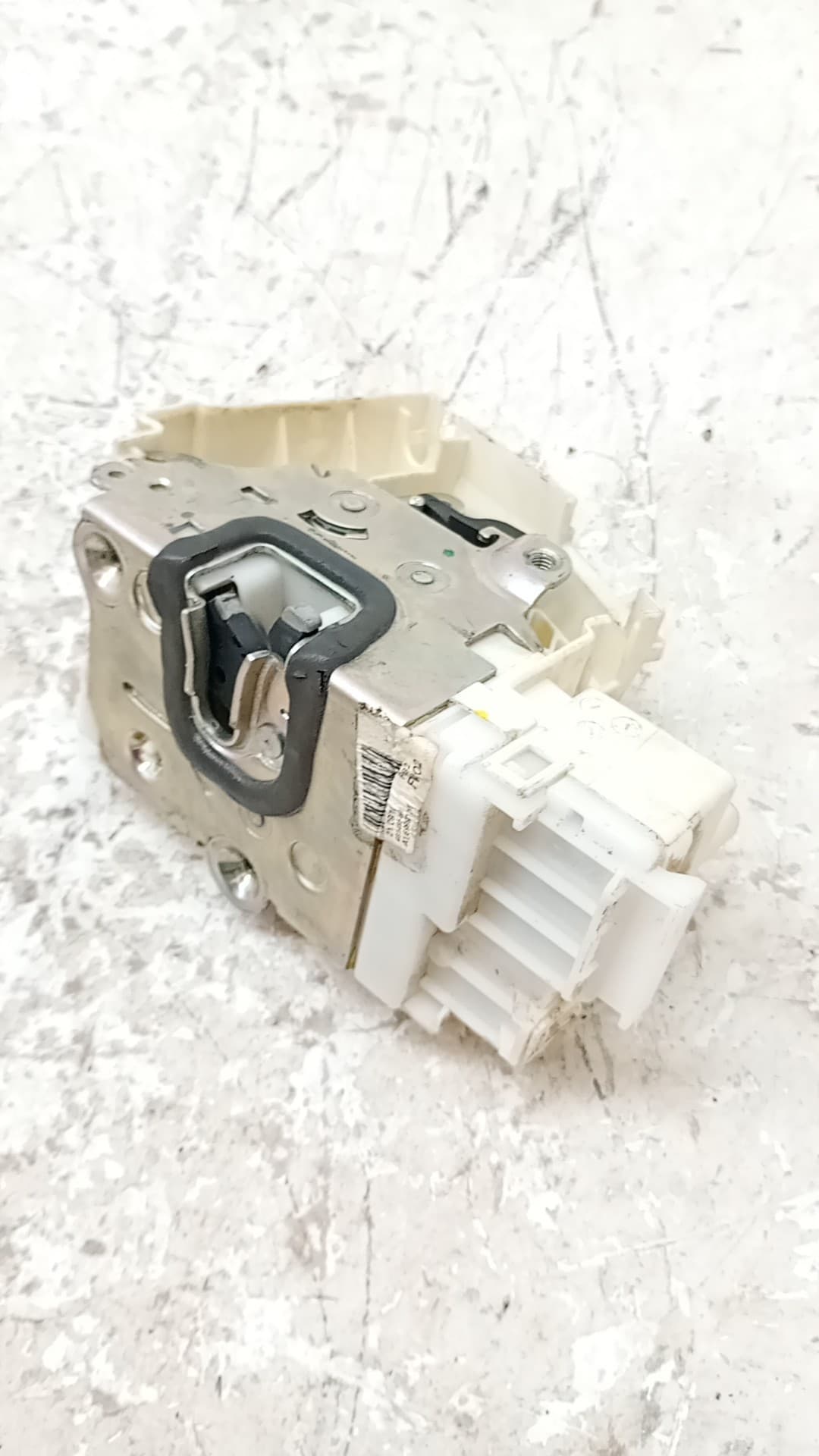 Cerradura puerta delantera derecha MERCEDES-BENZ CLASE A (W169) 3