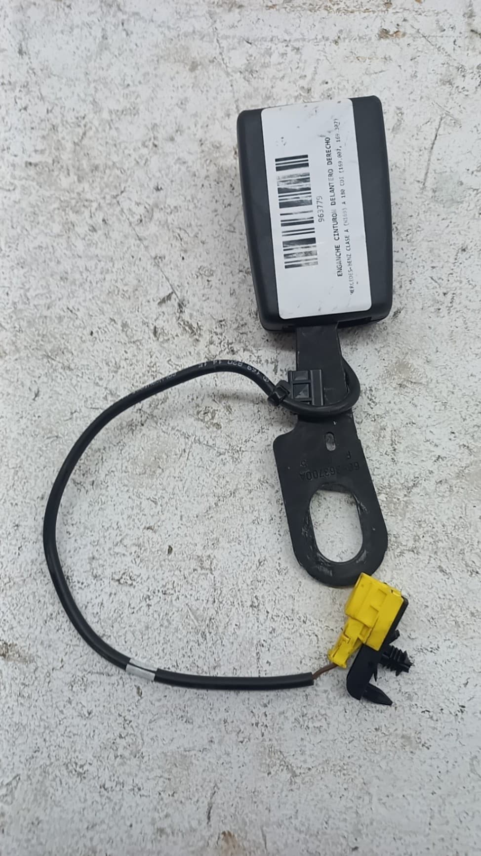Enganche cinturon trasero derecho MERCEDES-BENZ CLASE A (W169)