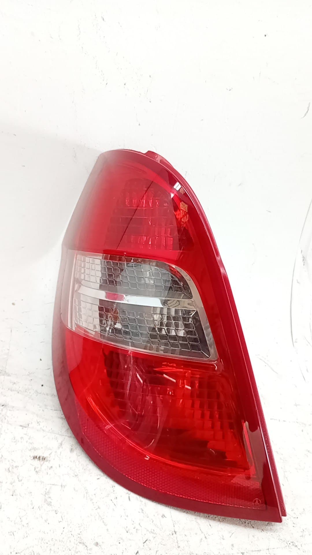 Piloto trasero izquierdo MERCEDES-BENZ CLASE A (W169)