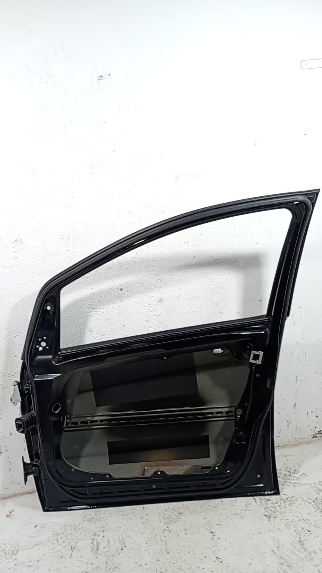 Puerta delantera izquierda MERCEDES-BENZ CLASE A (W169) 3
