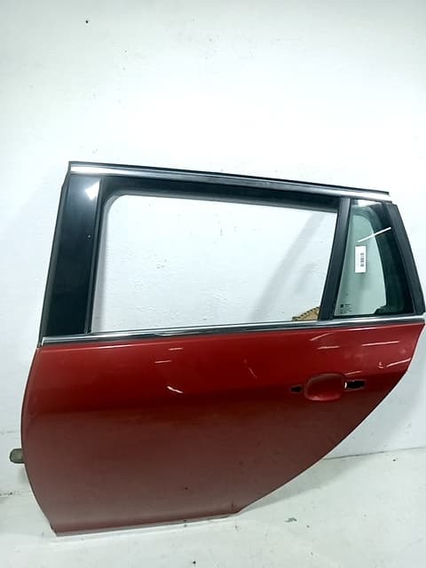 Puerta trasera izquierda OPEL INSIGNIA SPORTS TOURER