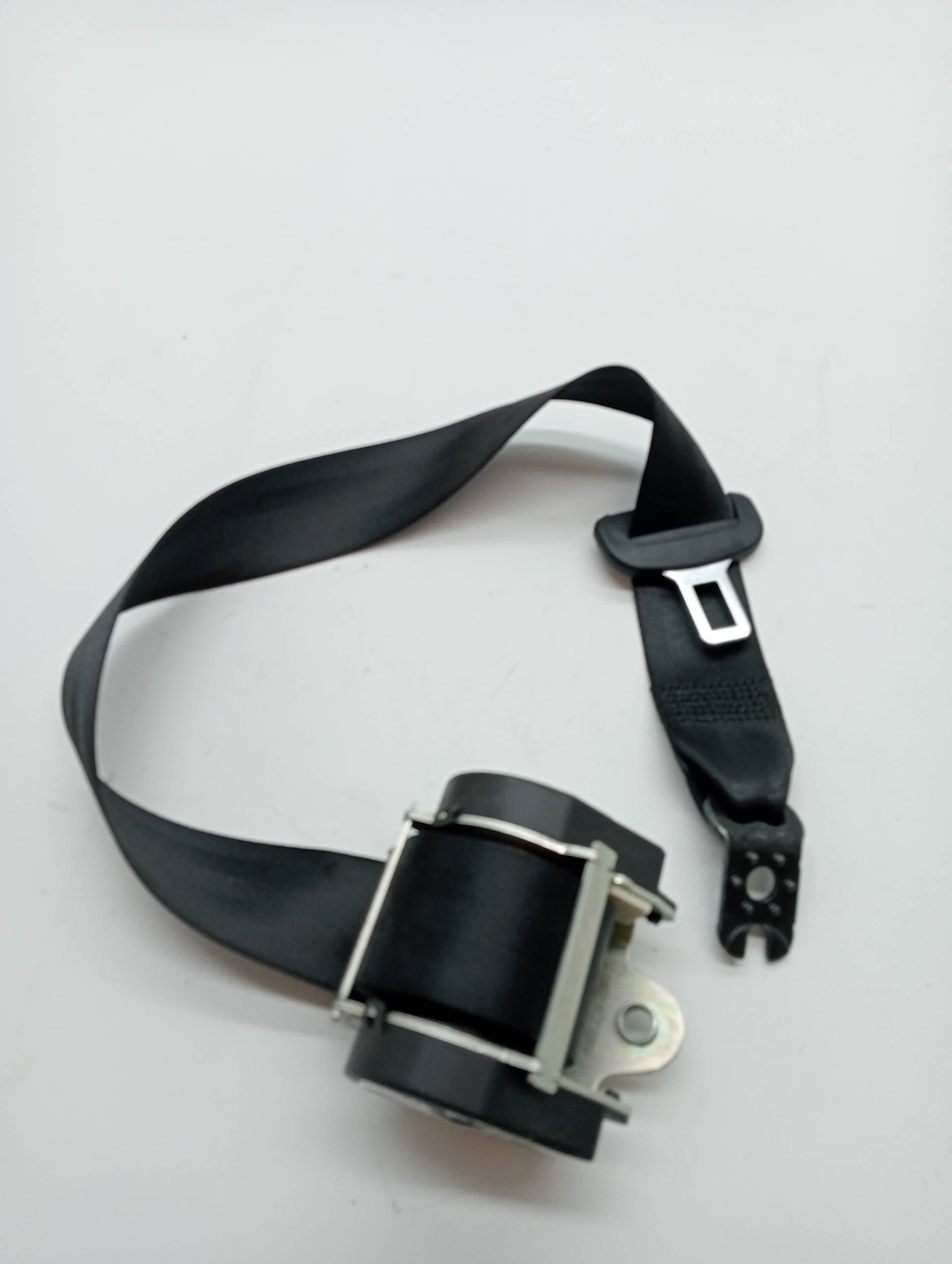 Cinturon seguridad trasero derecho AUDI A3 SPORTBACK (8VA) 2