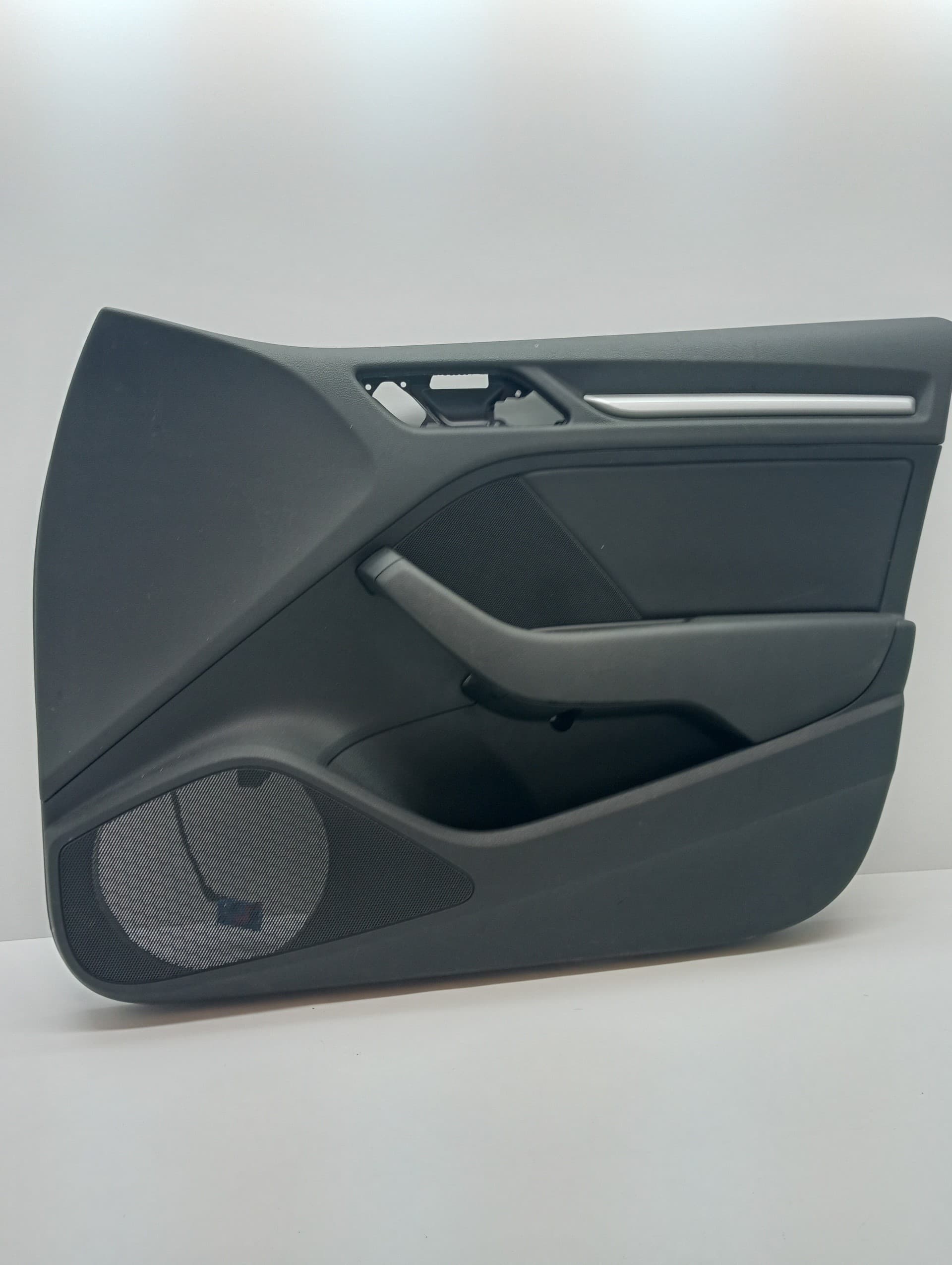 Guarnecido puerta delantera derecha AUDI A3 SPORTBACK (8VA)