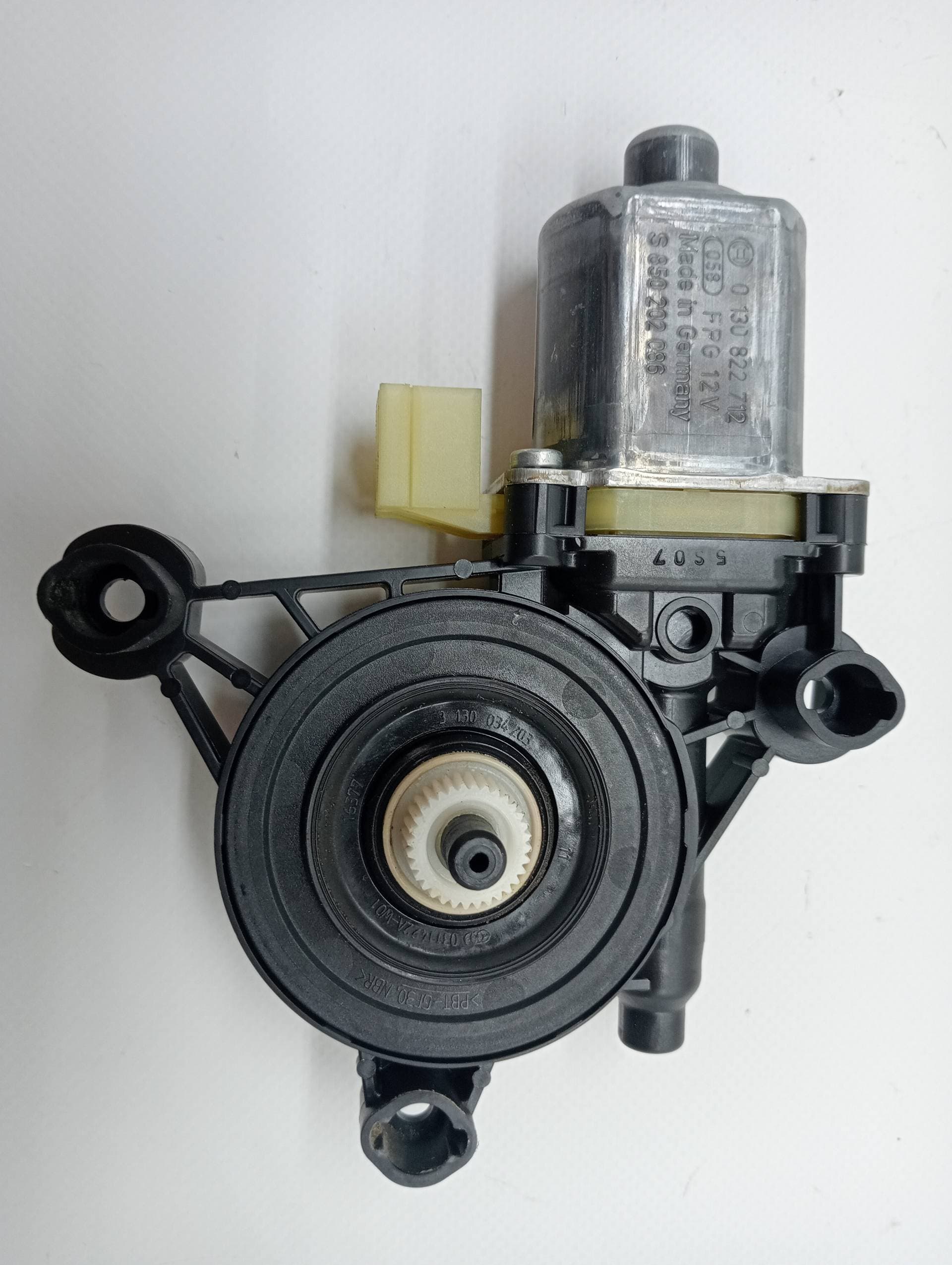 Motor elevalunas trasero derecho AUDI A3 SPORTBACK (8VA) 2
