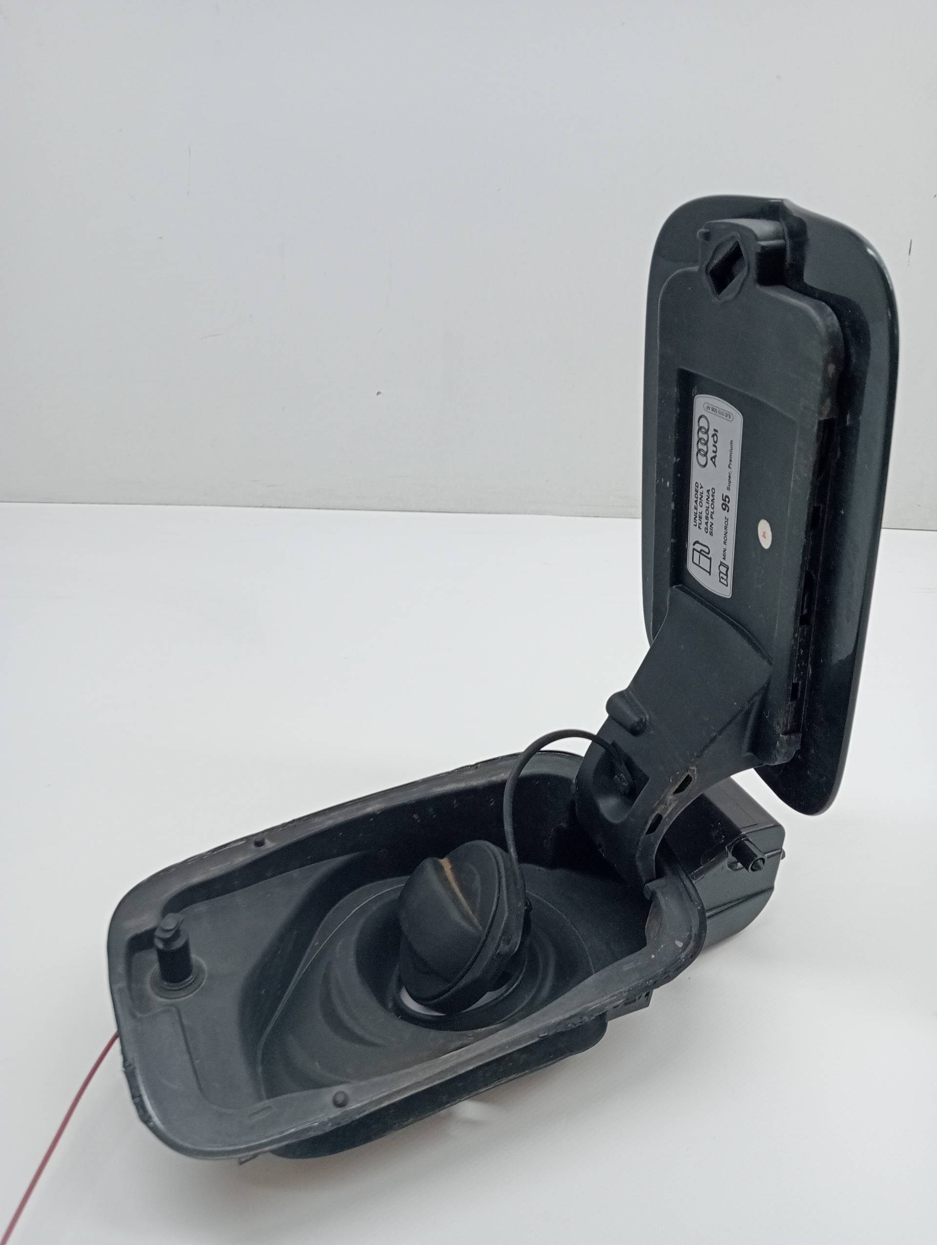 Tapa exterior combustible AUDI A3 SPORTBACK (8VA) 3