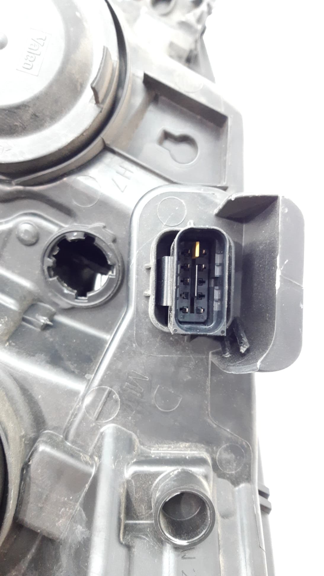 Faro derecho PEUGEOT 208 (P2) 2