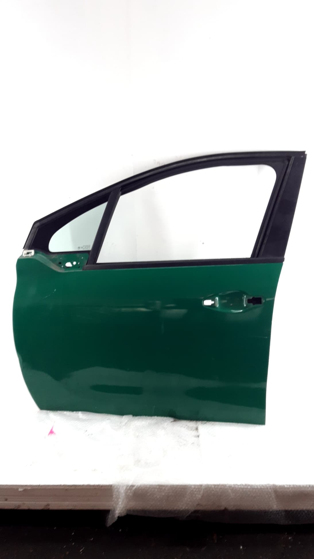 Puerta delantera izquierda PEUGEOT 208 (P2)