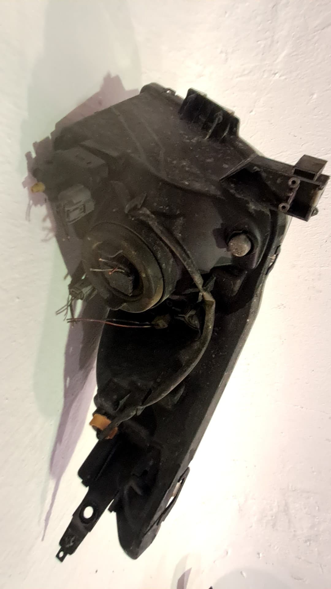Faro derecho SUZUKI SWIFT SF BERLINA (EA) 2