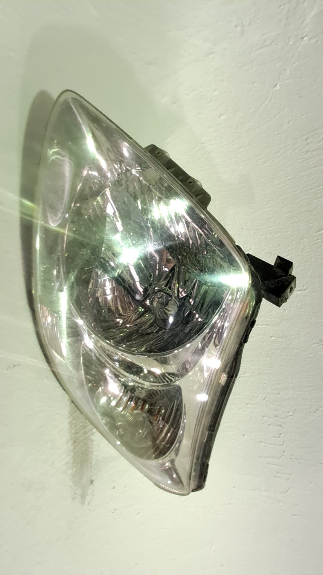 Faro izquierdo SUZUKI SWIFT SF BERLINA (EA)