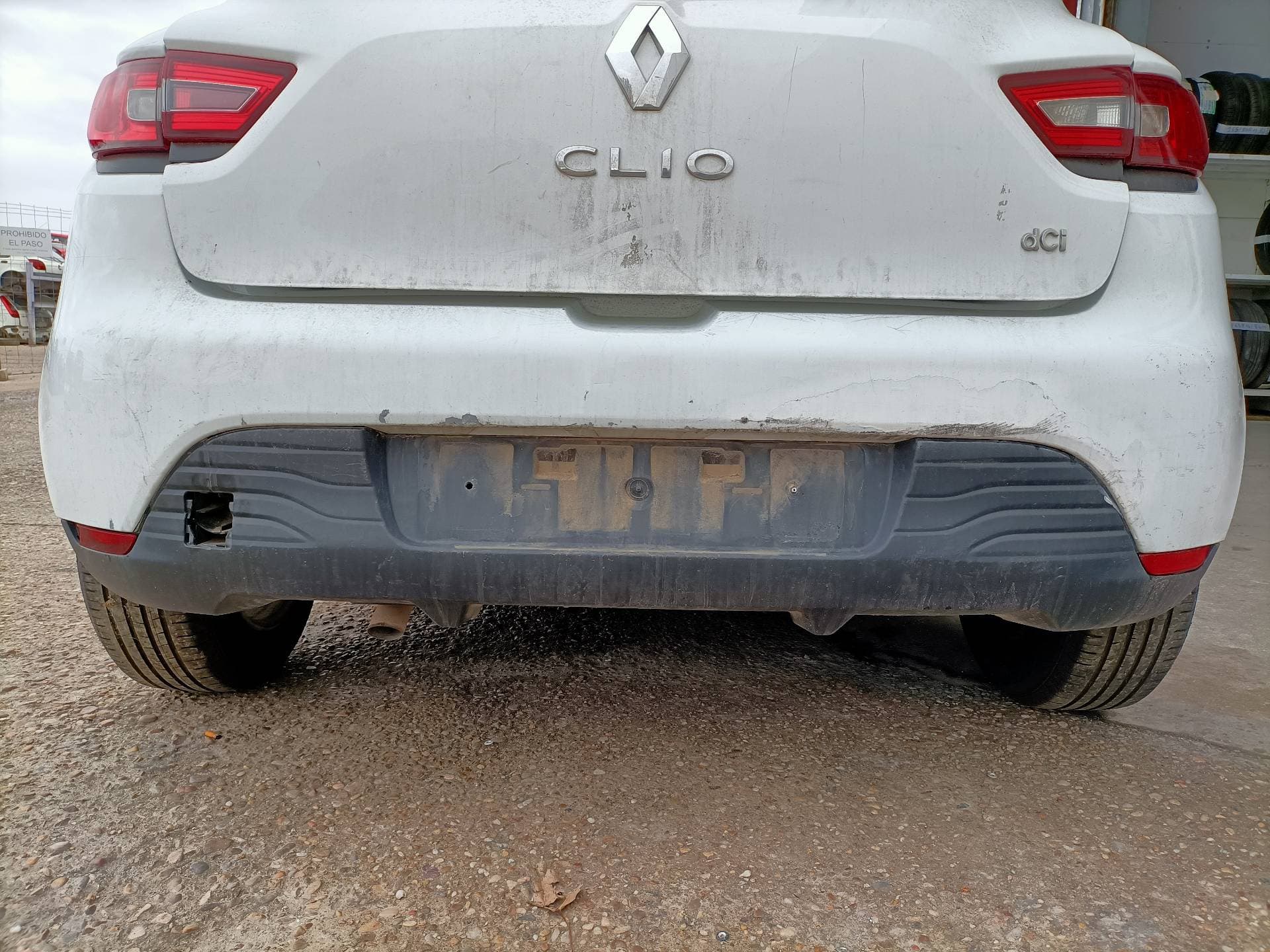 Paragolpes trasero RENAULT CLIO IV