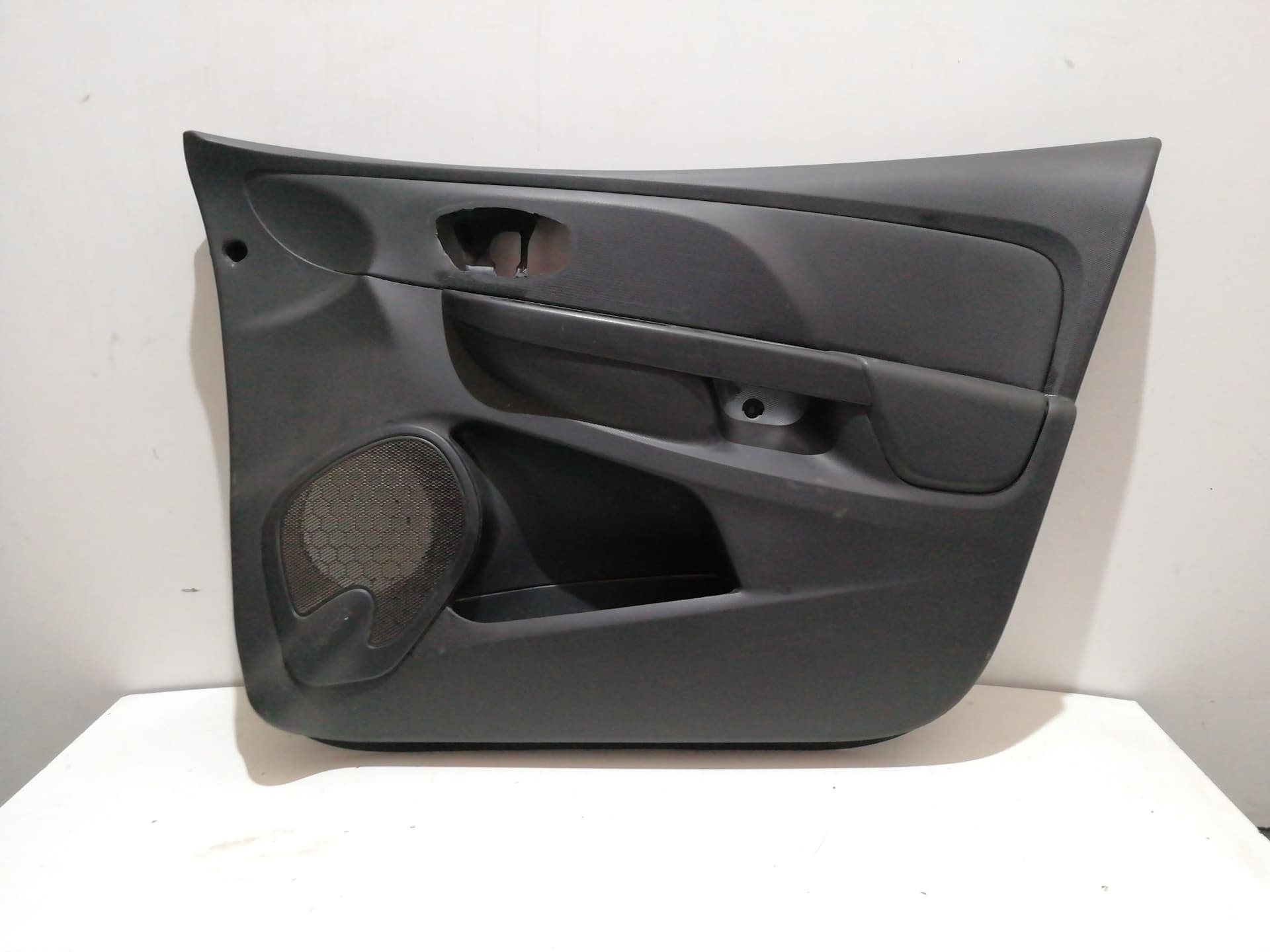 Guarnecido puerta delantera derecha RENAULT CLIO IV