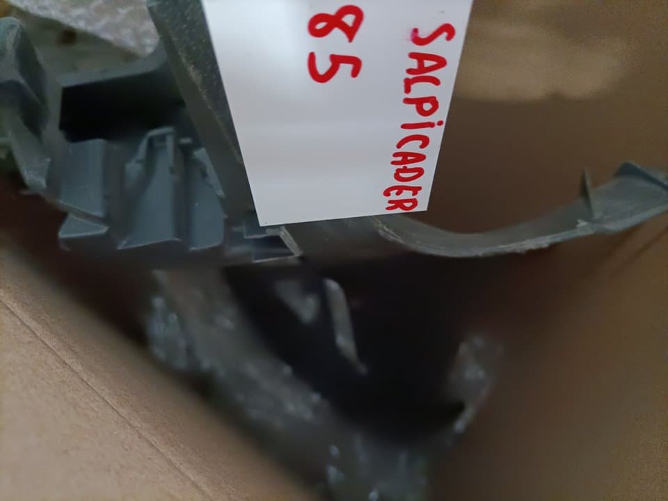 Plastico RENAULT CLIO IV 4