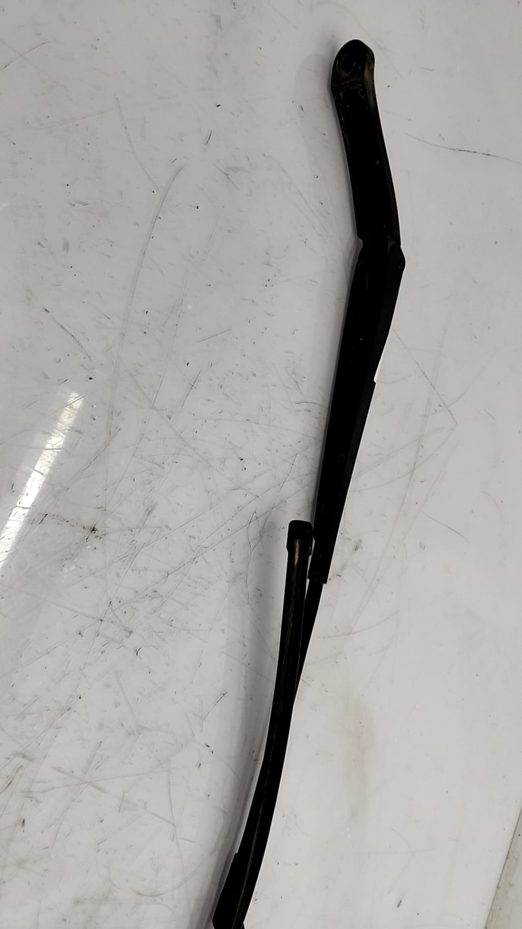 Brazo limpia delantero izquierdo PEUGEOT 508 2