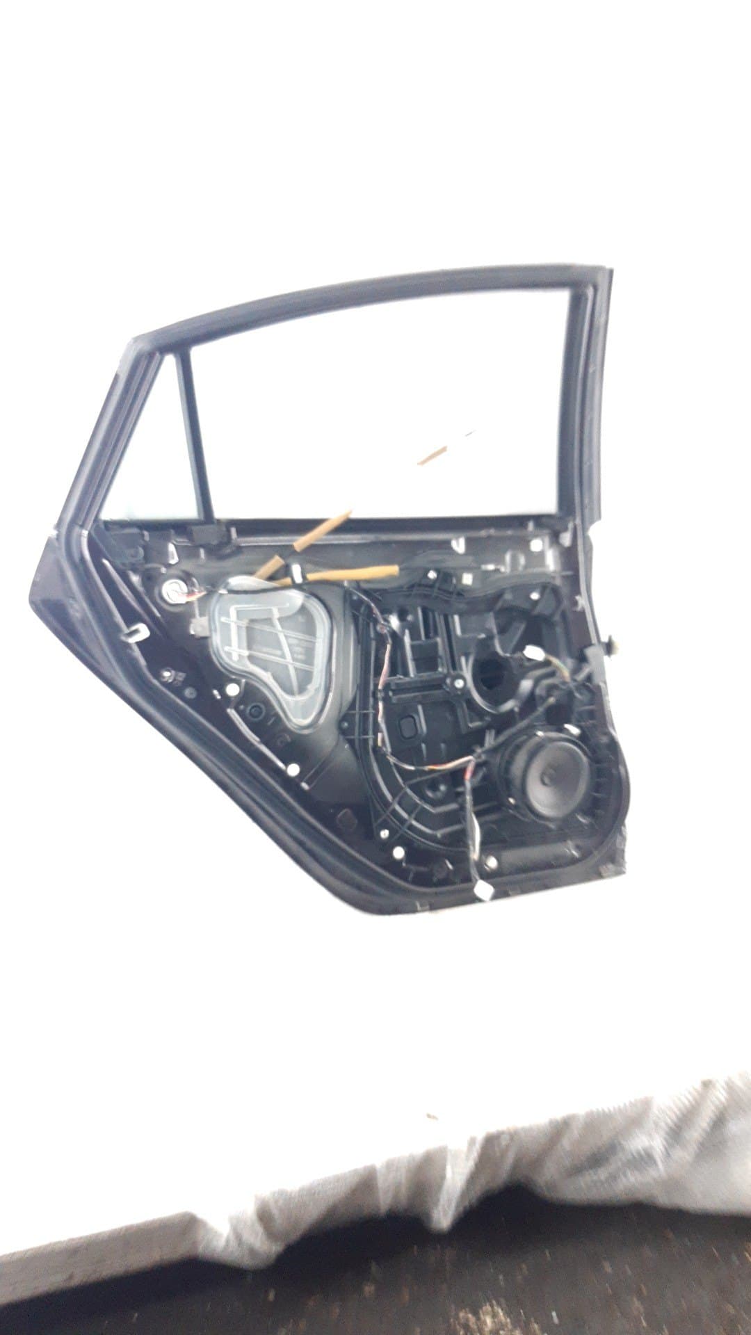 Puerta trasera izquierda MAZDA 6 BERLINA (GG) 2