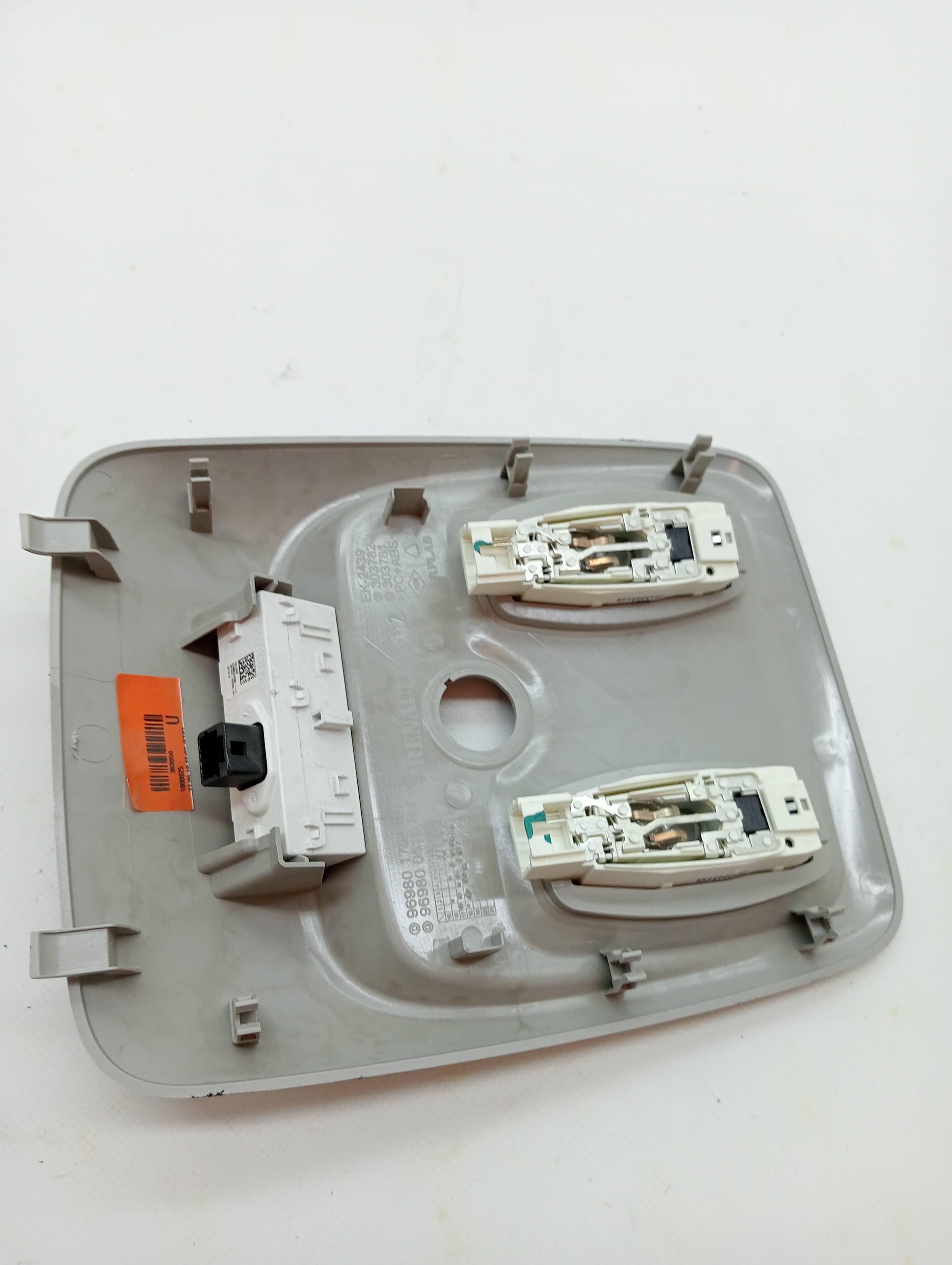 Luz interior RENAULT CAPTUR II 2