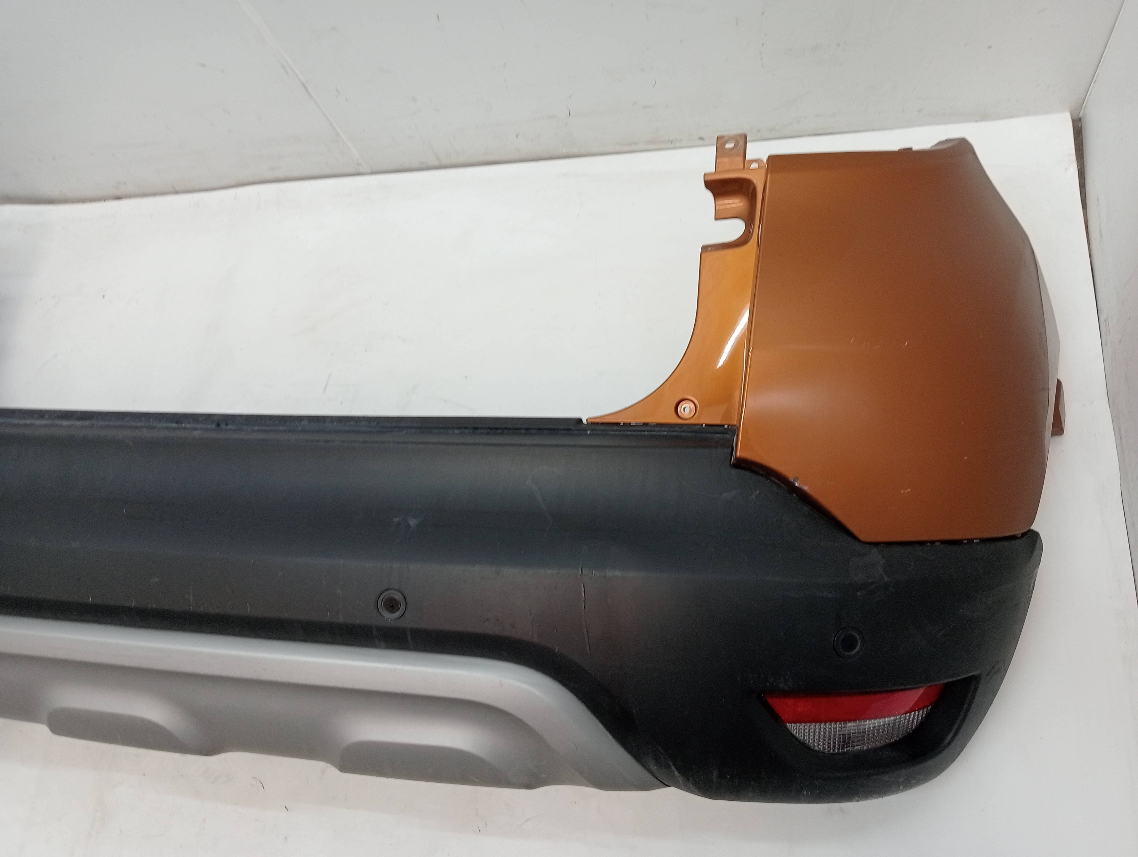Paragolpes trasero RENAULT CAPTUR II 3