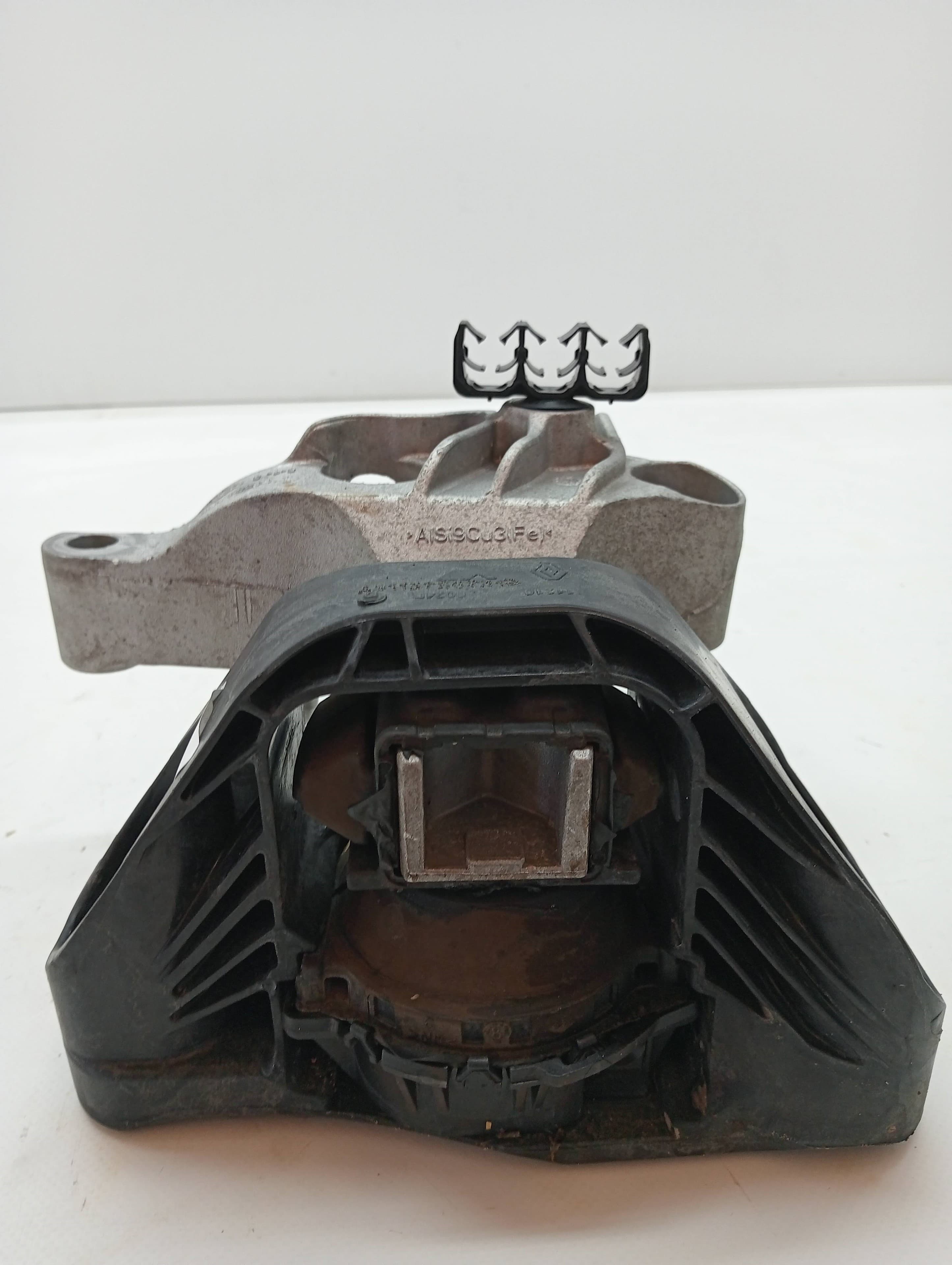Soporte motor RENAULT CAPTUR II 3