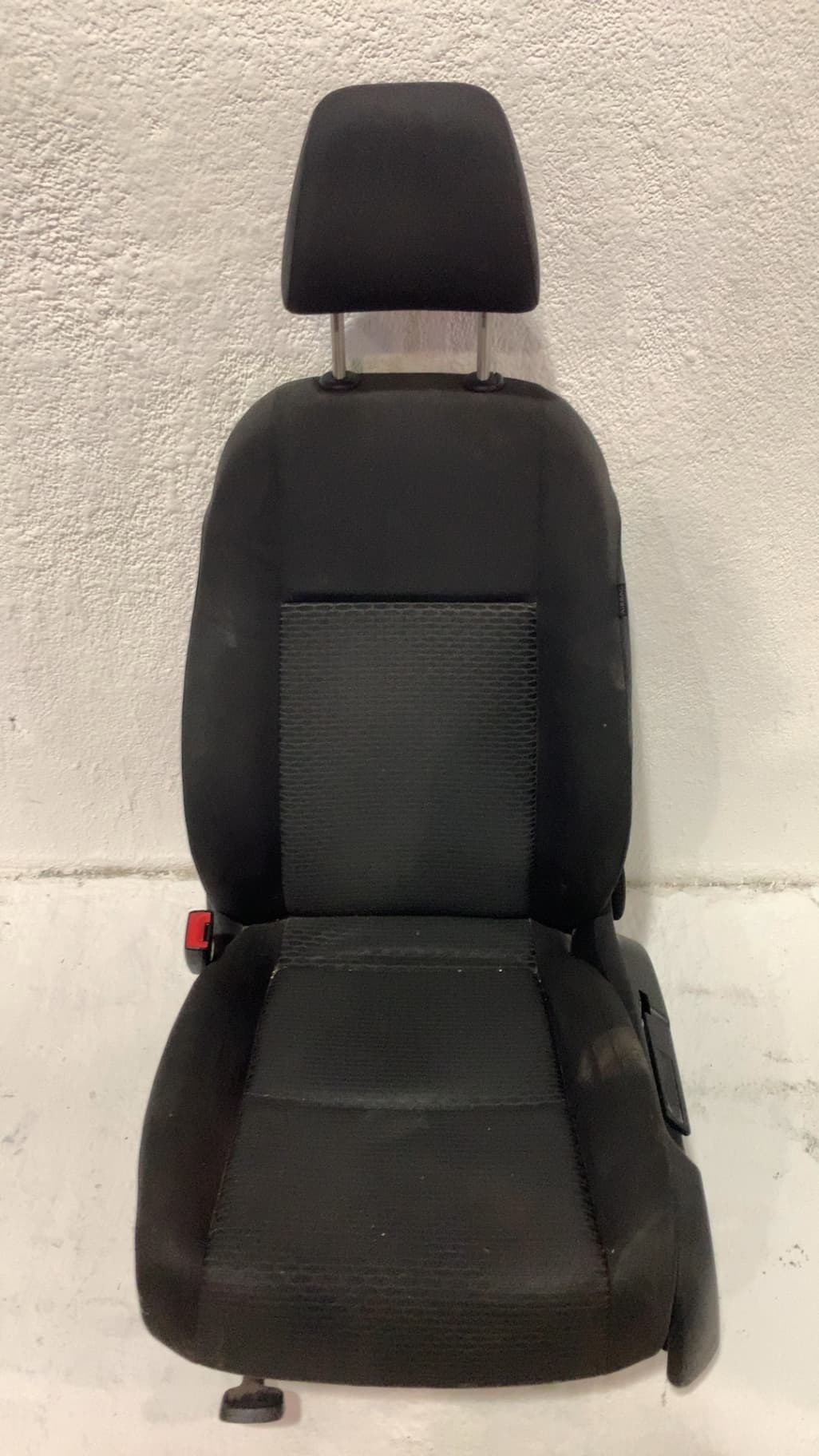Asiento delantero izquierdo VOLKSWAGEN GOLF VI (5K1)