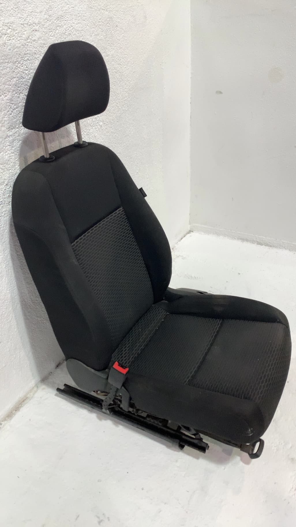 Asiento delantero izquierdo VOLKSWAGEN GOLF VI (5K1) 3