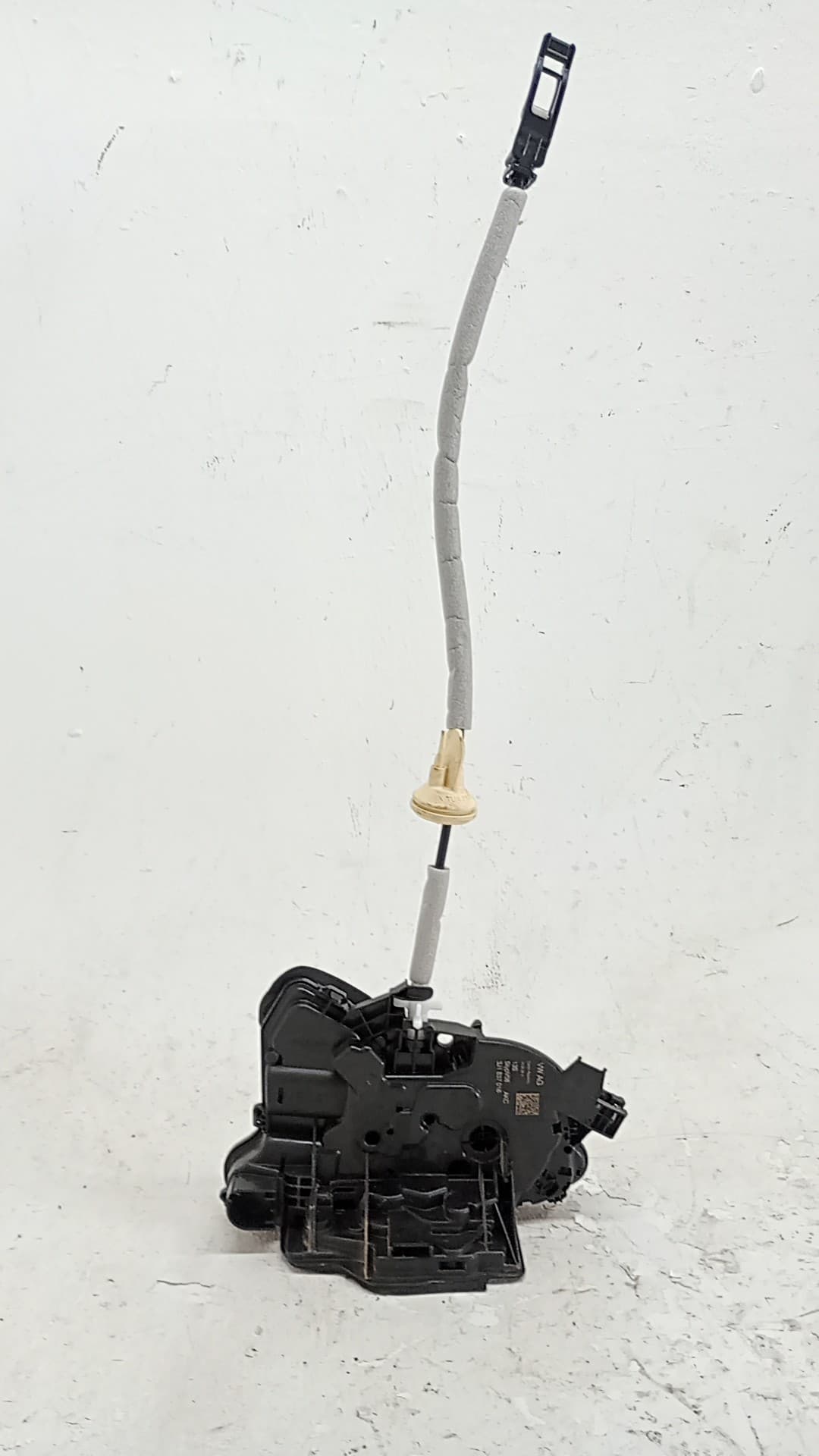 Cerradura puerta delantera derecha VOLKSWAGEN GOLF VIII LIM 3