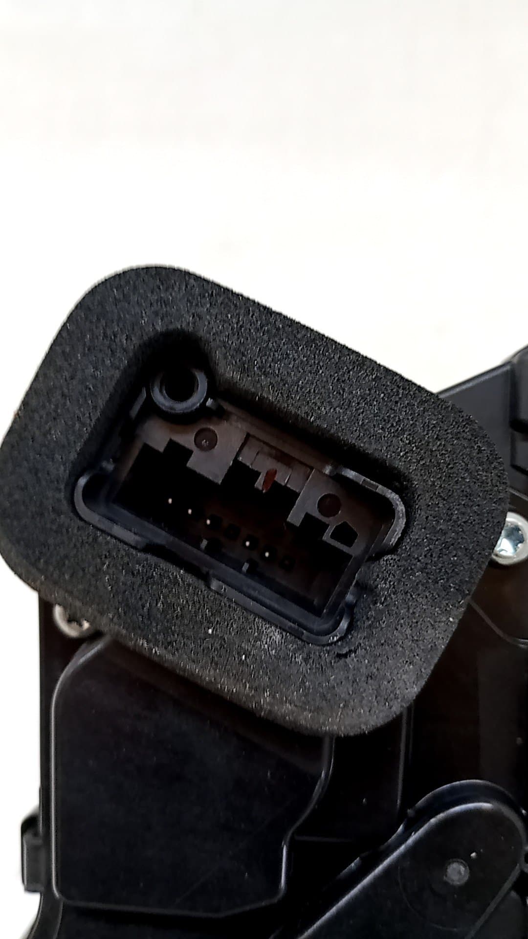 Cerradura puerta delantera izquierda VOLKSWAGEN GOLF VIII LIM 3