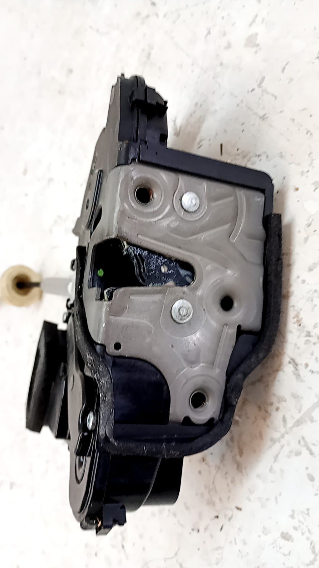 Cerradura puerta delantera izquierda VOLKSWAGEN GOLF VIII LIM 2