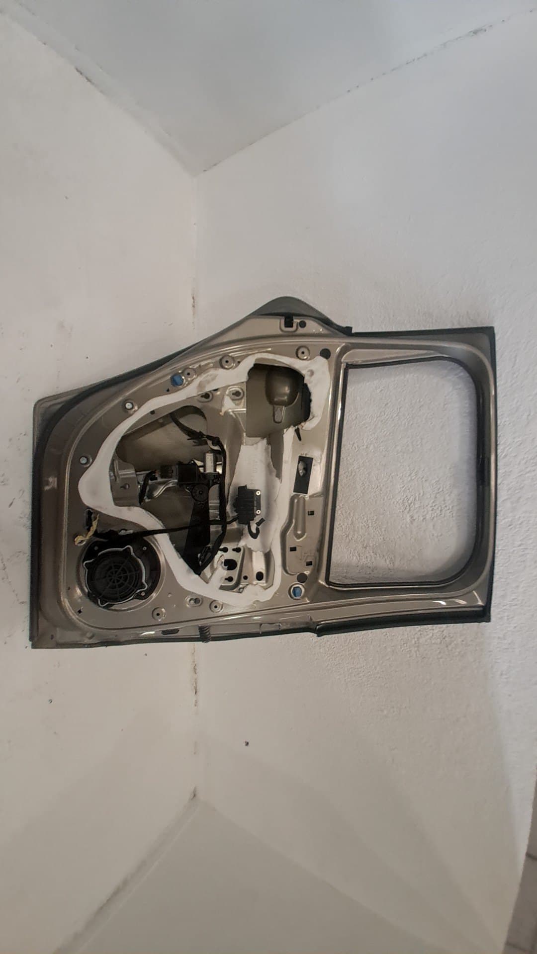 Puerta trasera izquierda PEUGEOT 3008 2